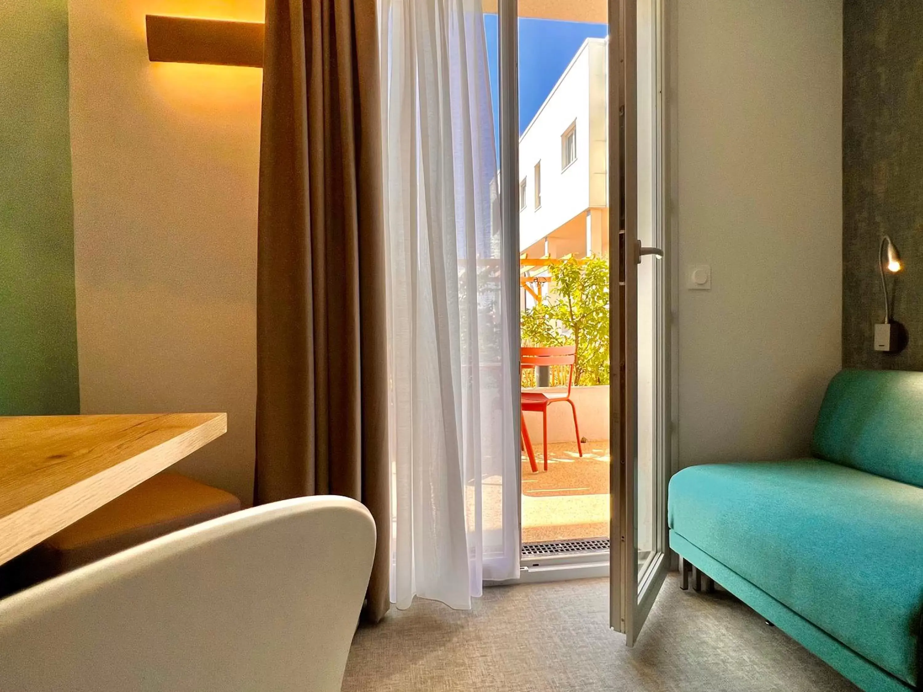 Living room in The Originals City, Hôtel Le Puech, Narbonne