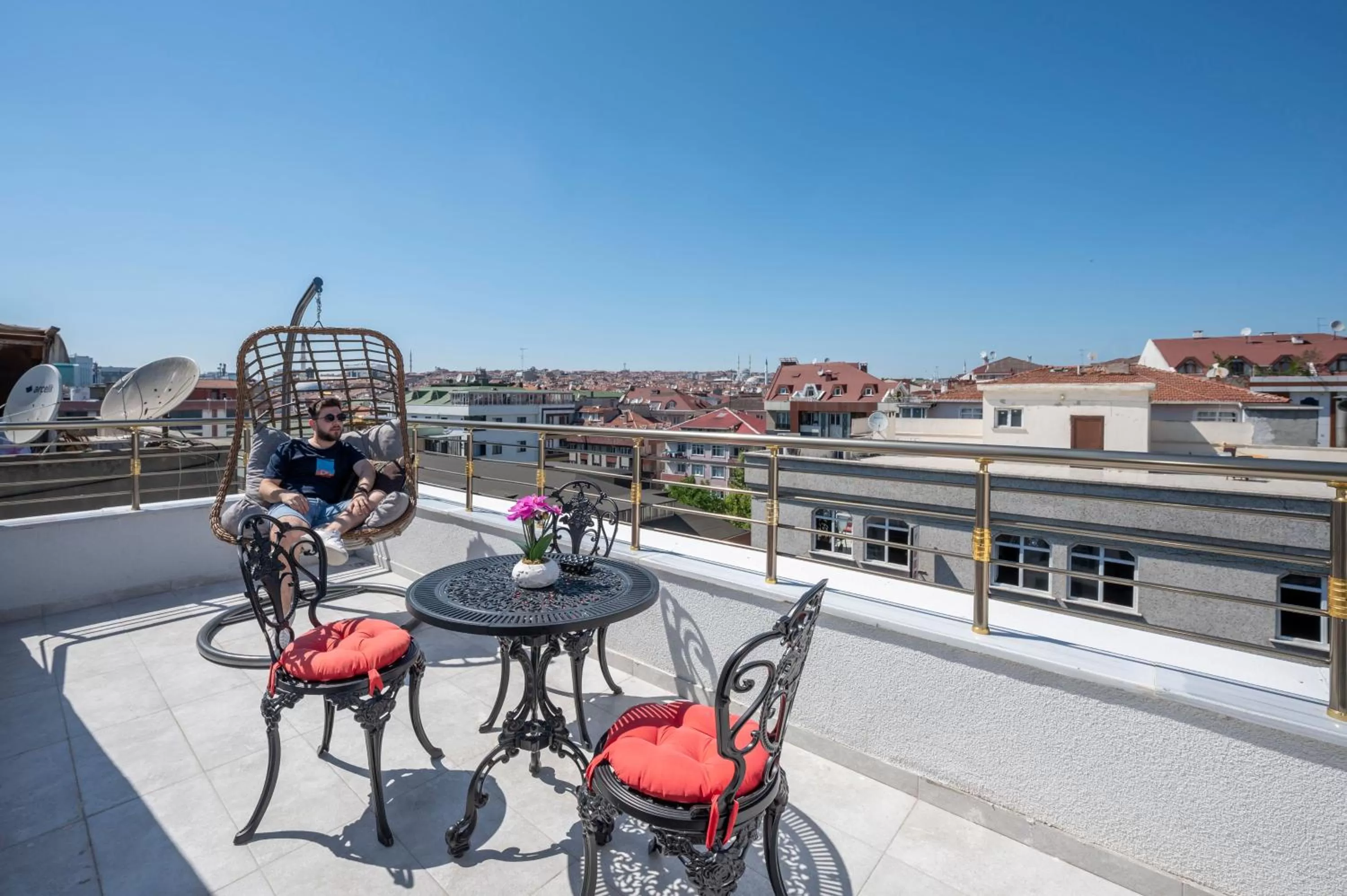 Balcony/Terrace in Grand Palace Hotel