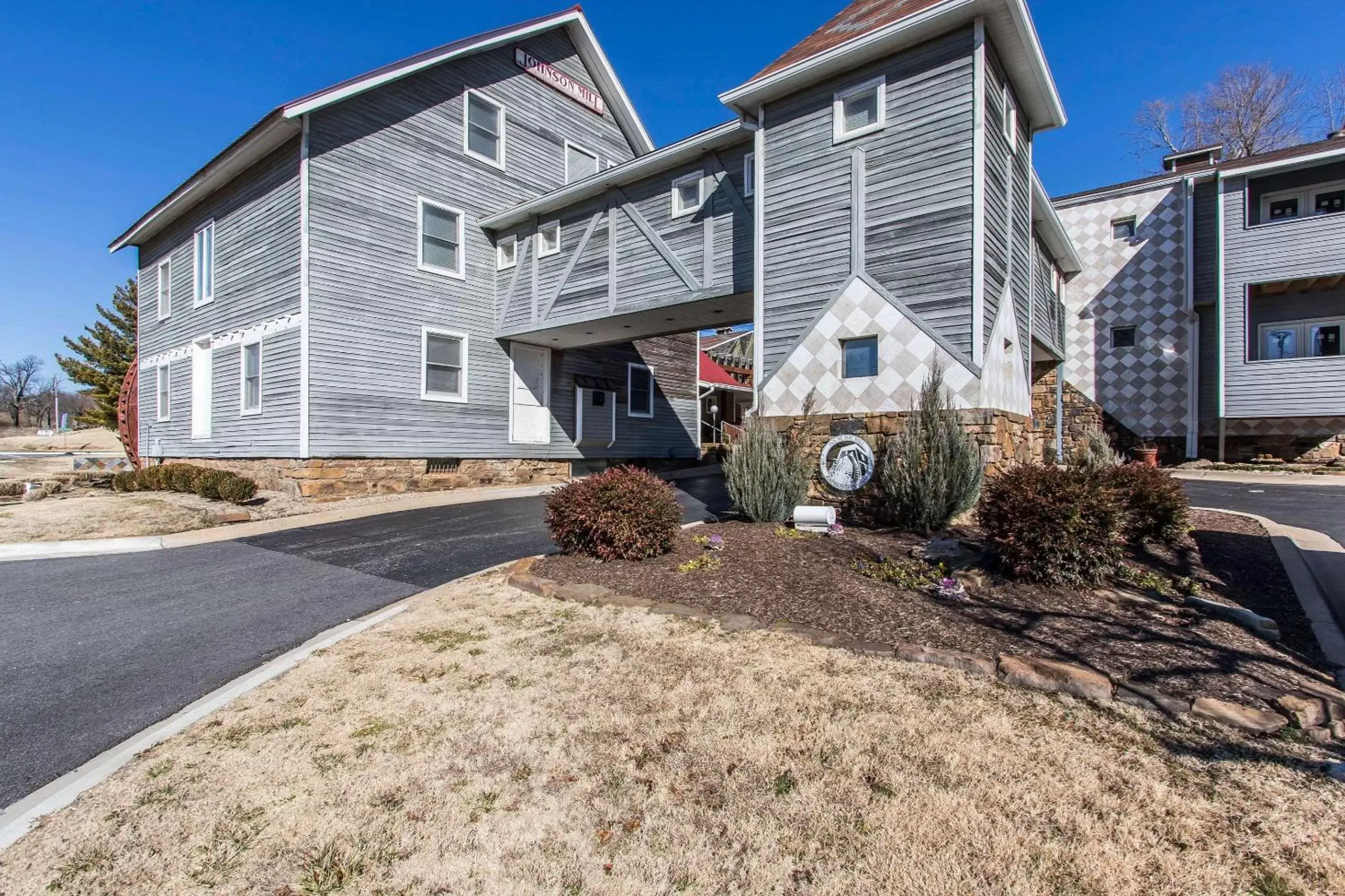 Property Building in Inn at the Mill, Ascend Hotel Collection