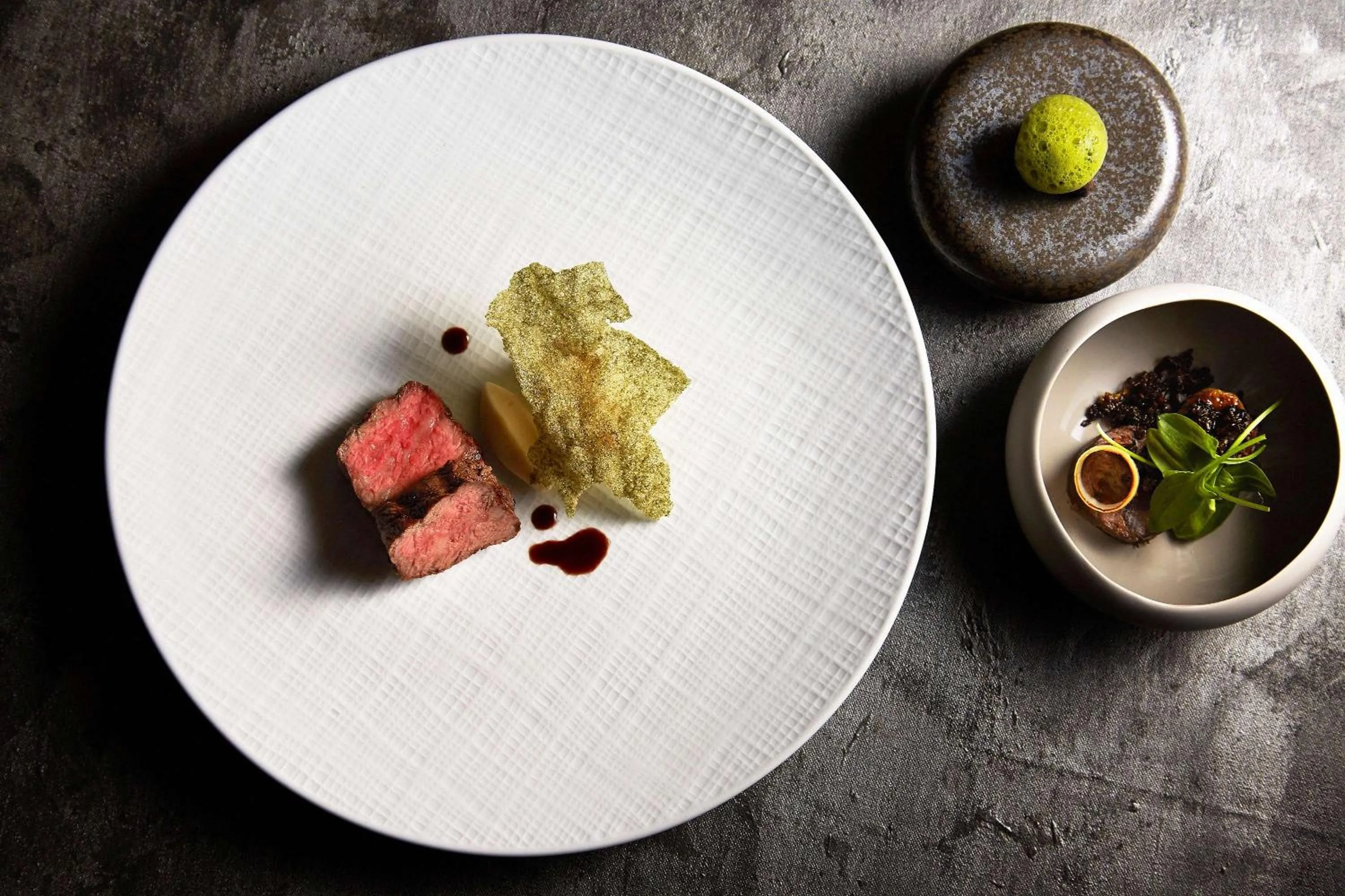 Restaurant/places to eat in Shangri-La Tokyo