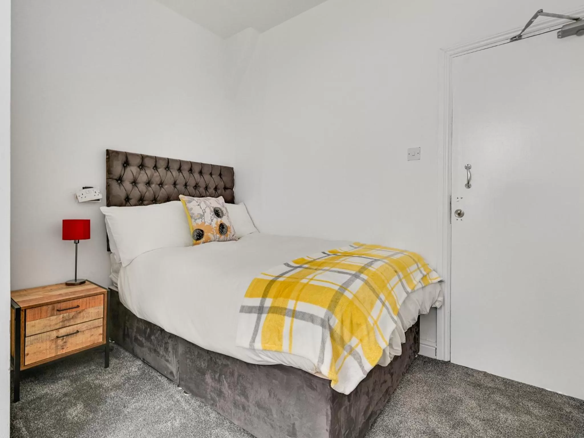 Bedroom in Albert View Rooms