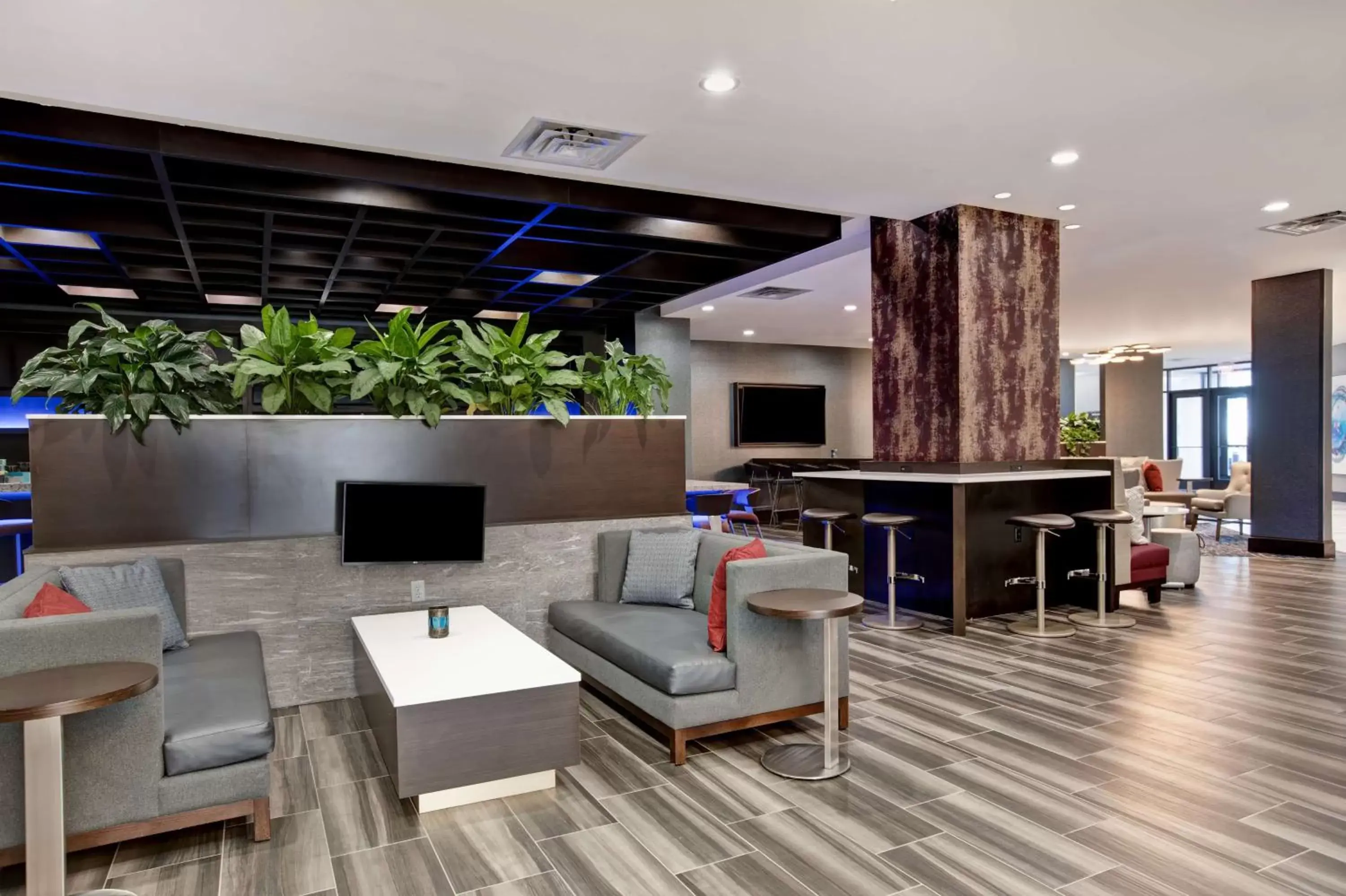 Lounge or bar, Seating Area in Embassy Suites By Hilton Oklahoma City Northwest