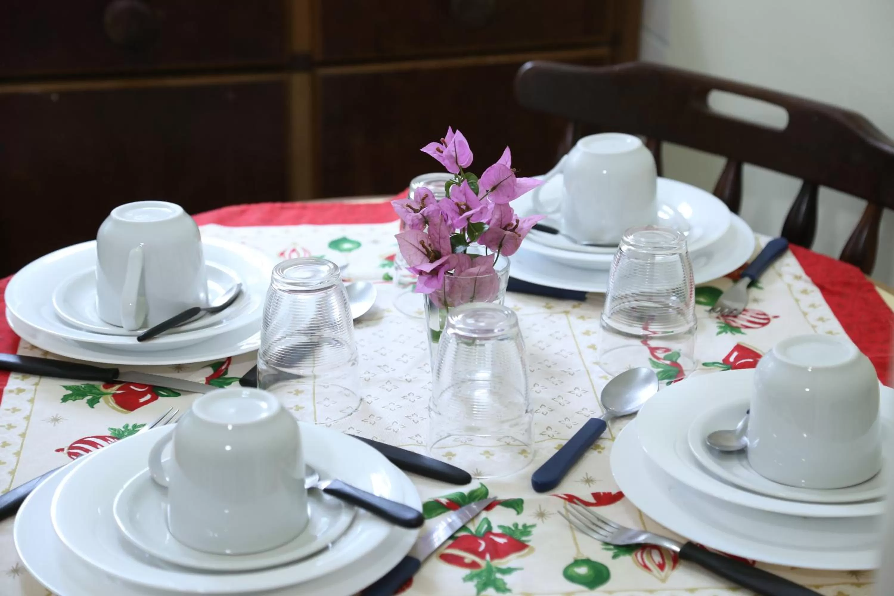 Restaurant/Places to Eat in Pousada Lanai Canela