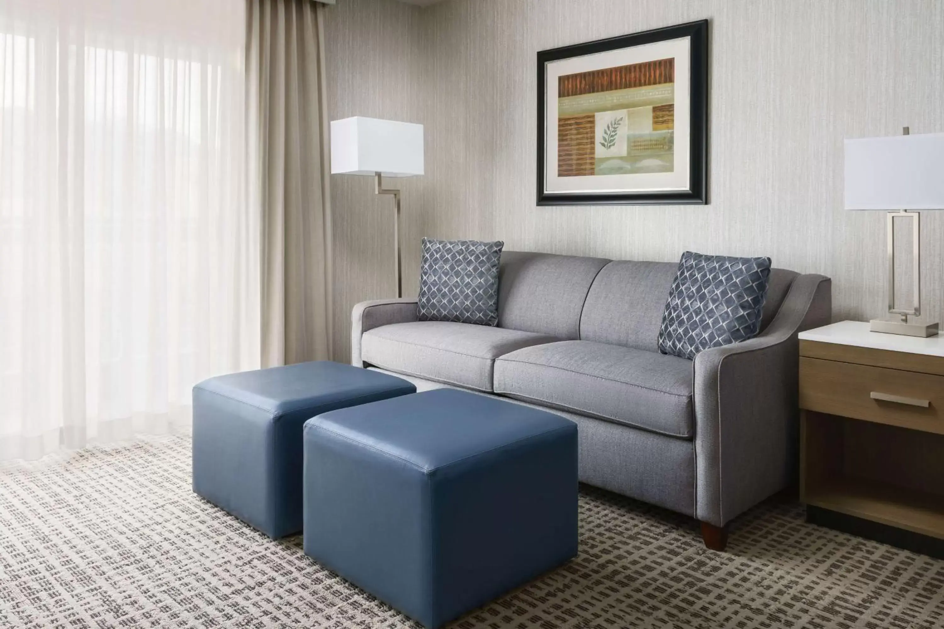 Living room, Seating Area in DoubleTree by Hilton Colorado Springs