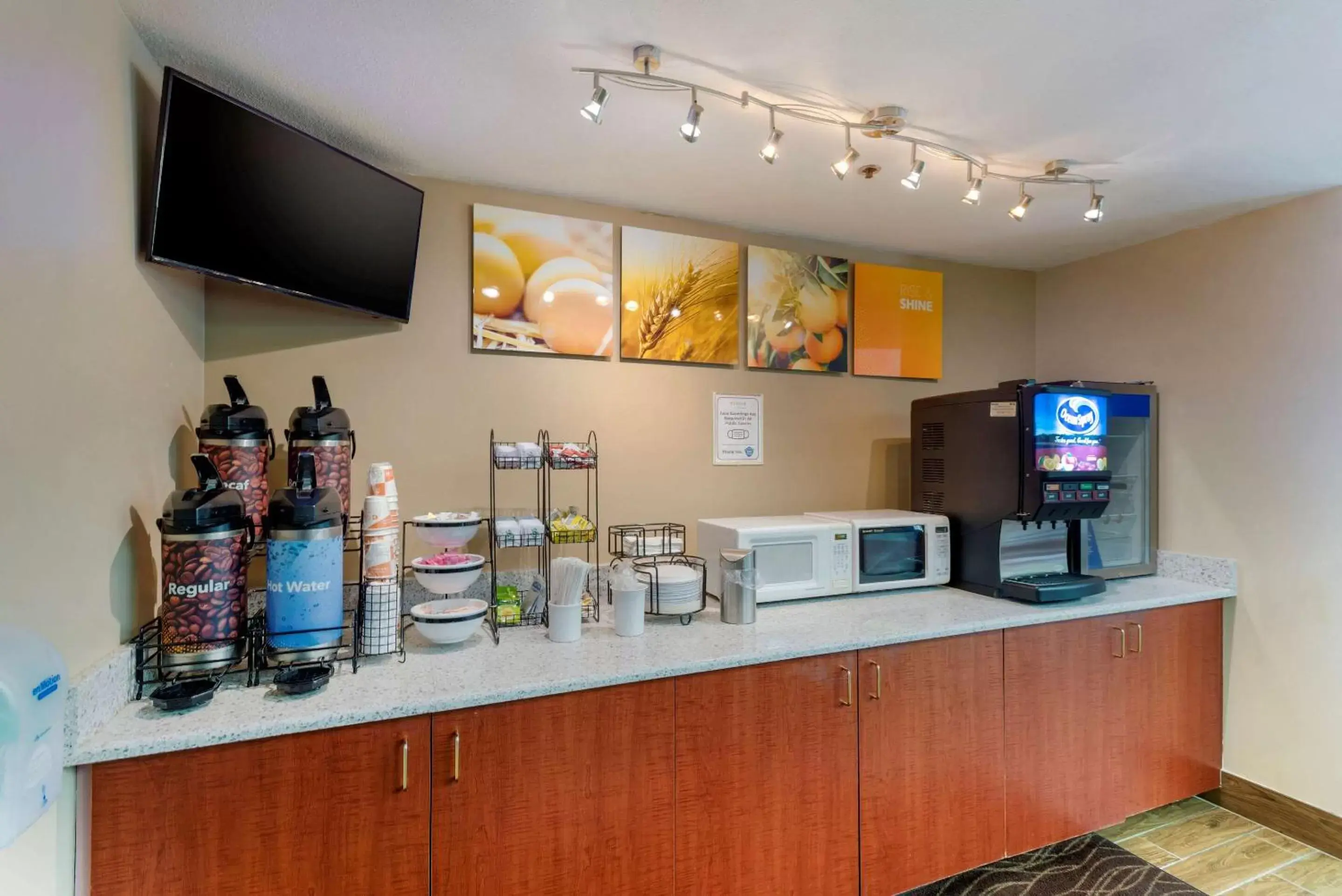 Restaurant/places to eat in Comfort Inn & Suites Wilkes Barre - Arena