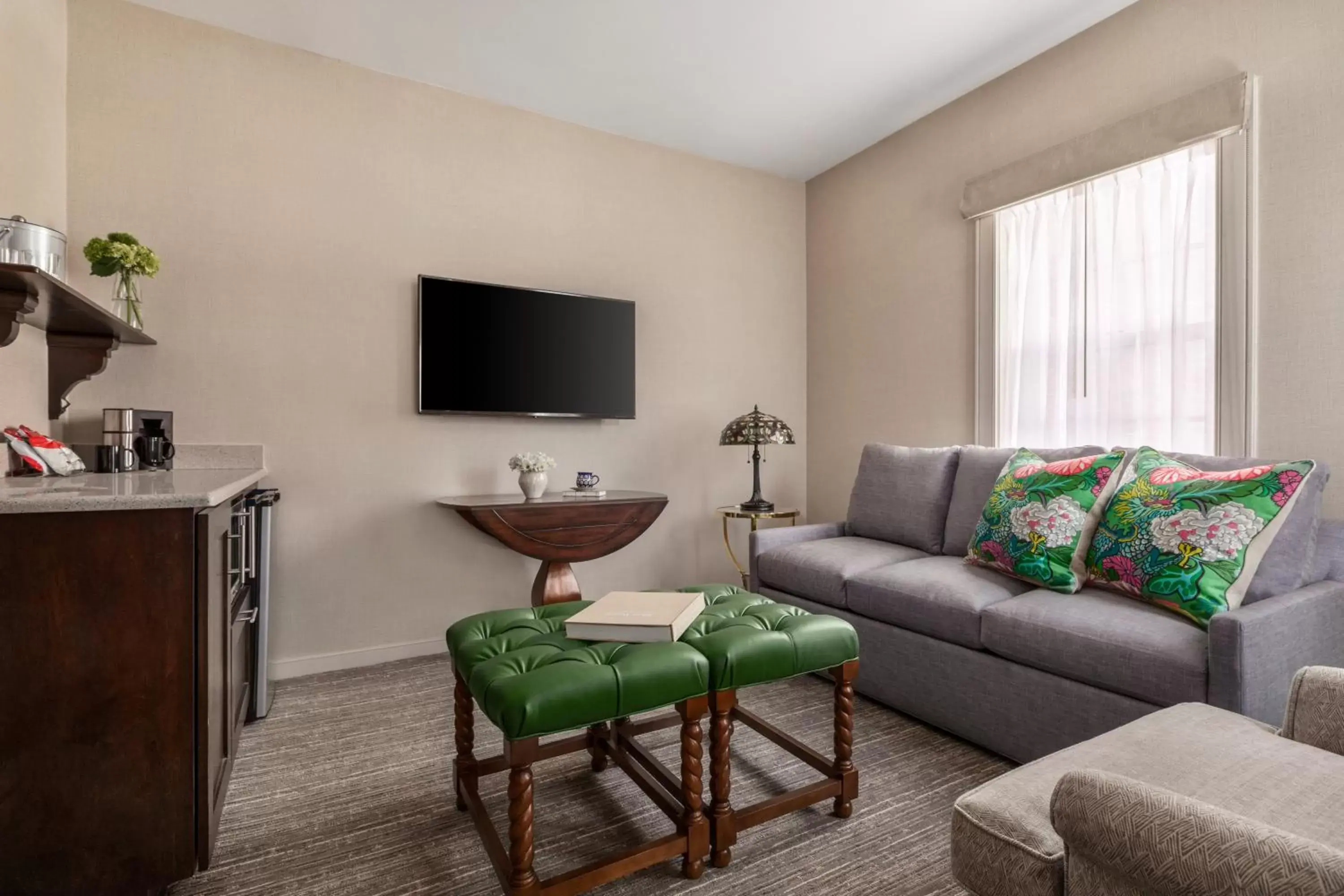 Bedroom, Seating Area in The Glidden House