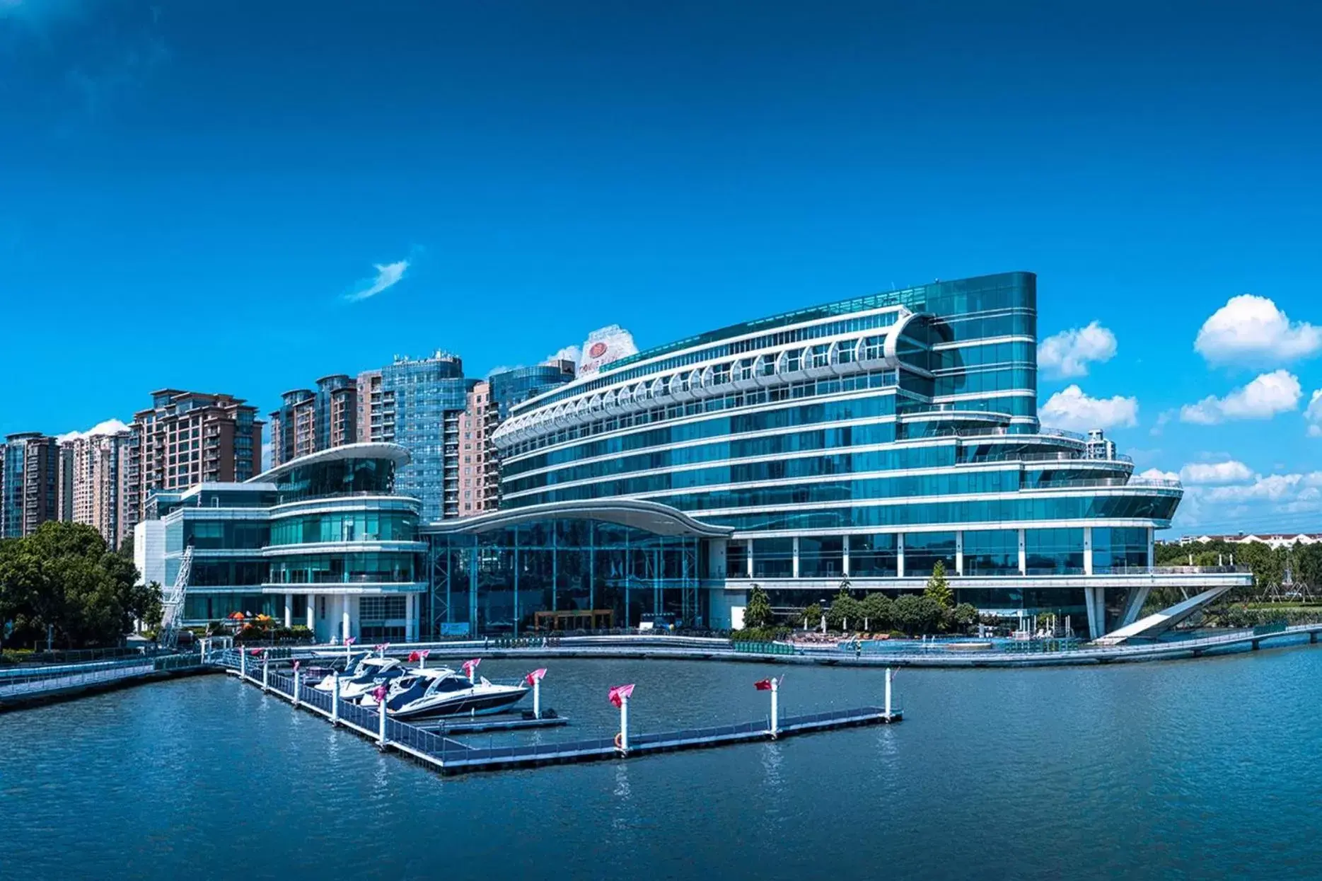 Property Building in Crowne Plaza Suzhou, an IHG Hotel