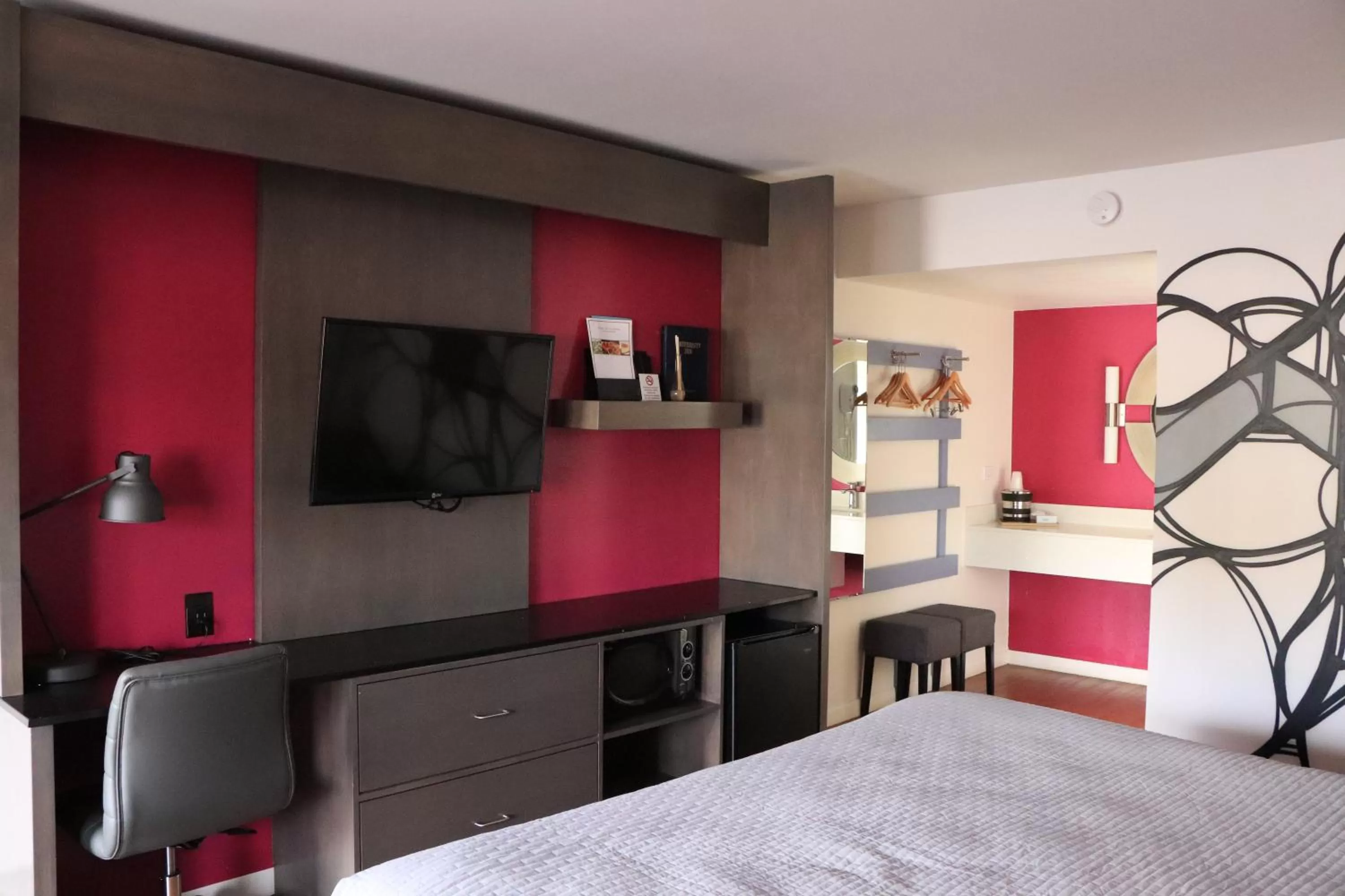 Bedroom, Bed in University Inn