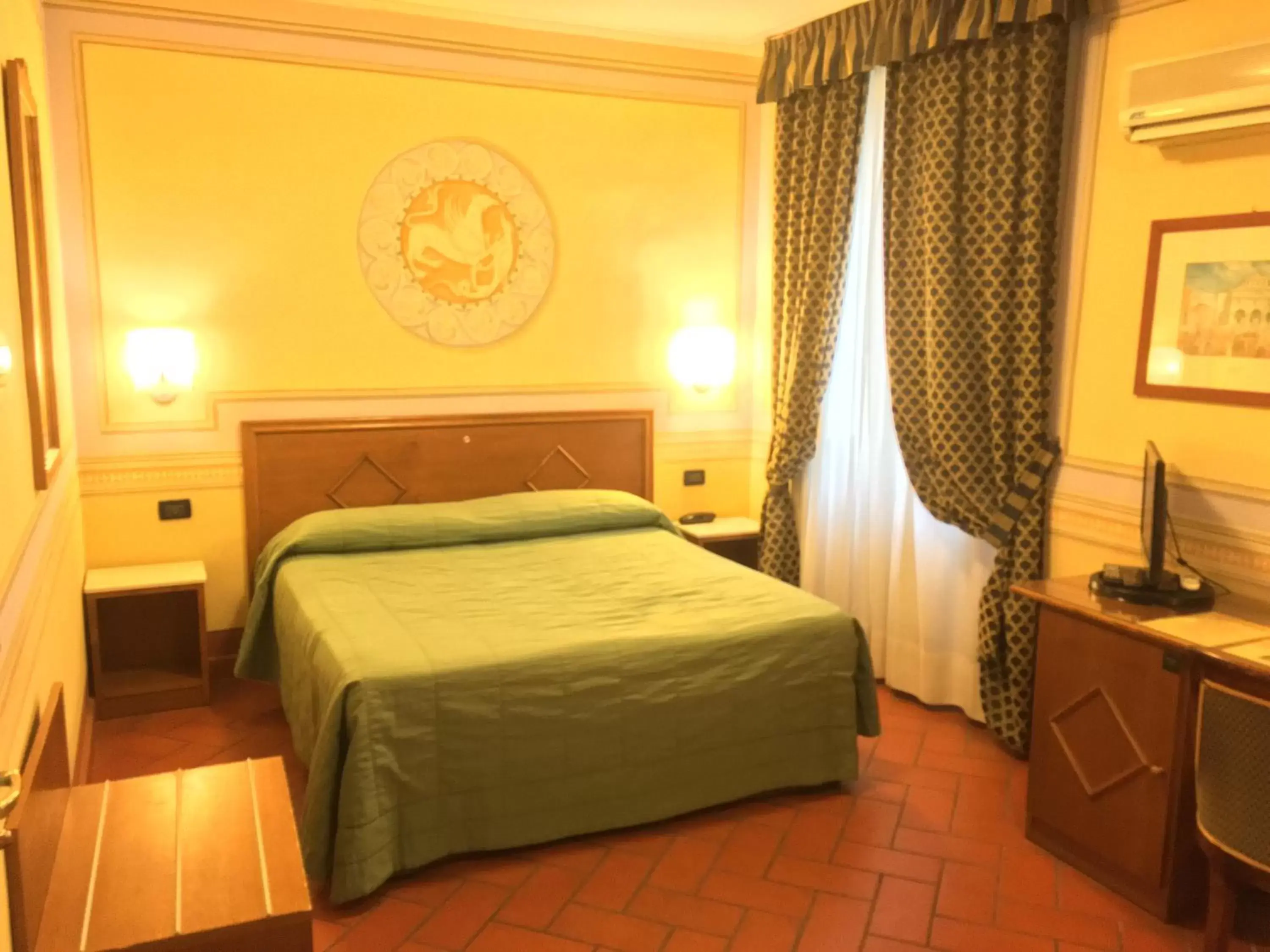 Photo of the whole room, Bed in Albergo San Martino