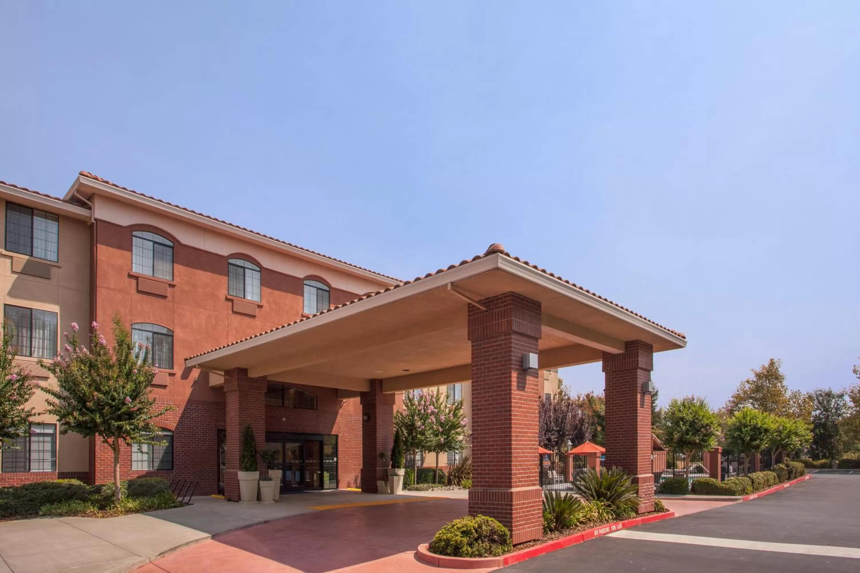 Property building in Holiday Inn Express Davis-University Area by IHG