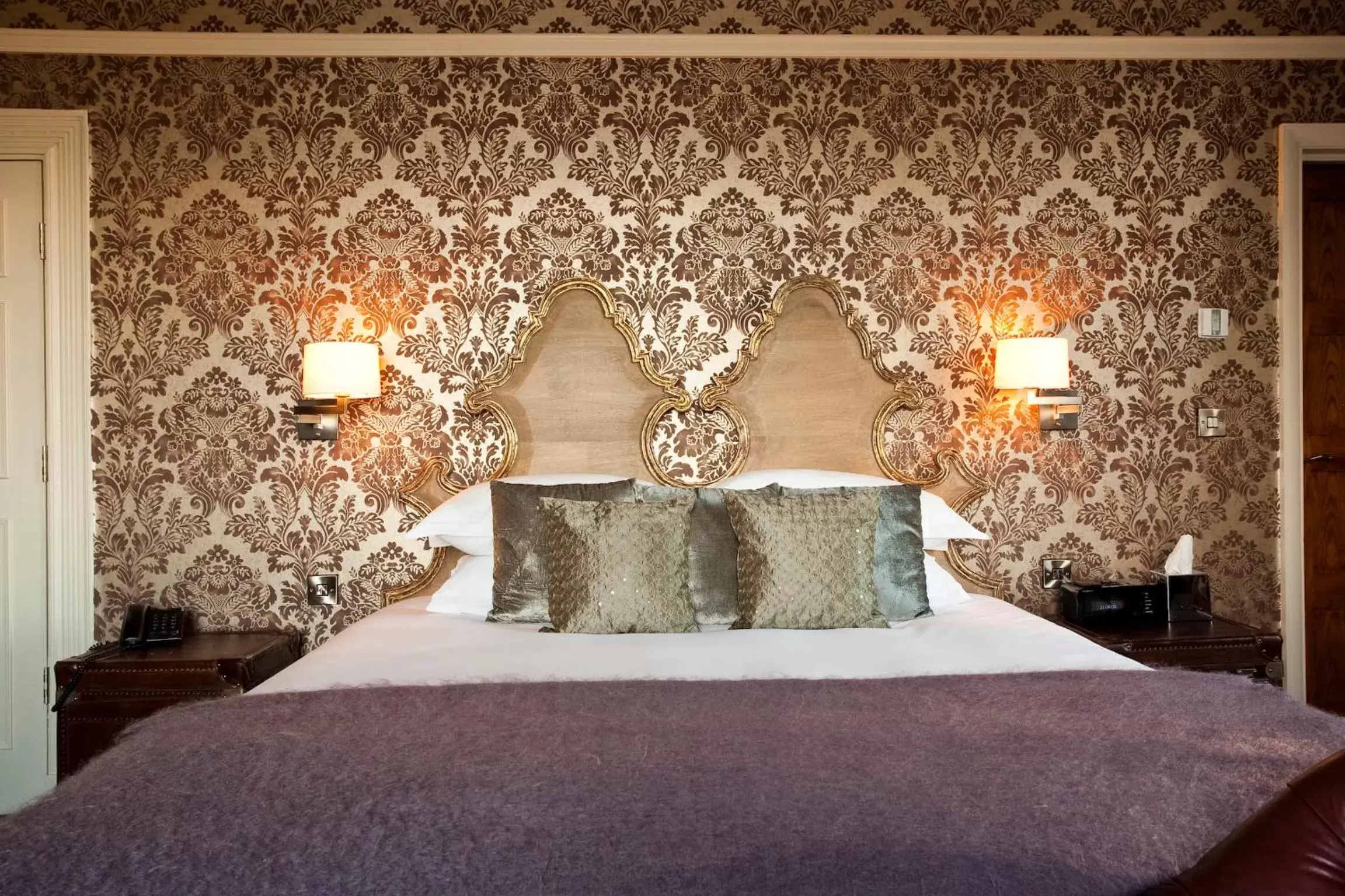 Decorative detail, Bed in The Royal Hotel