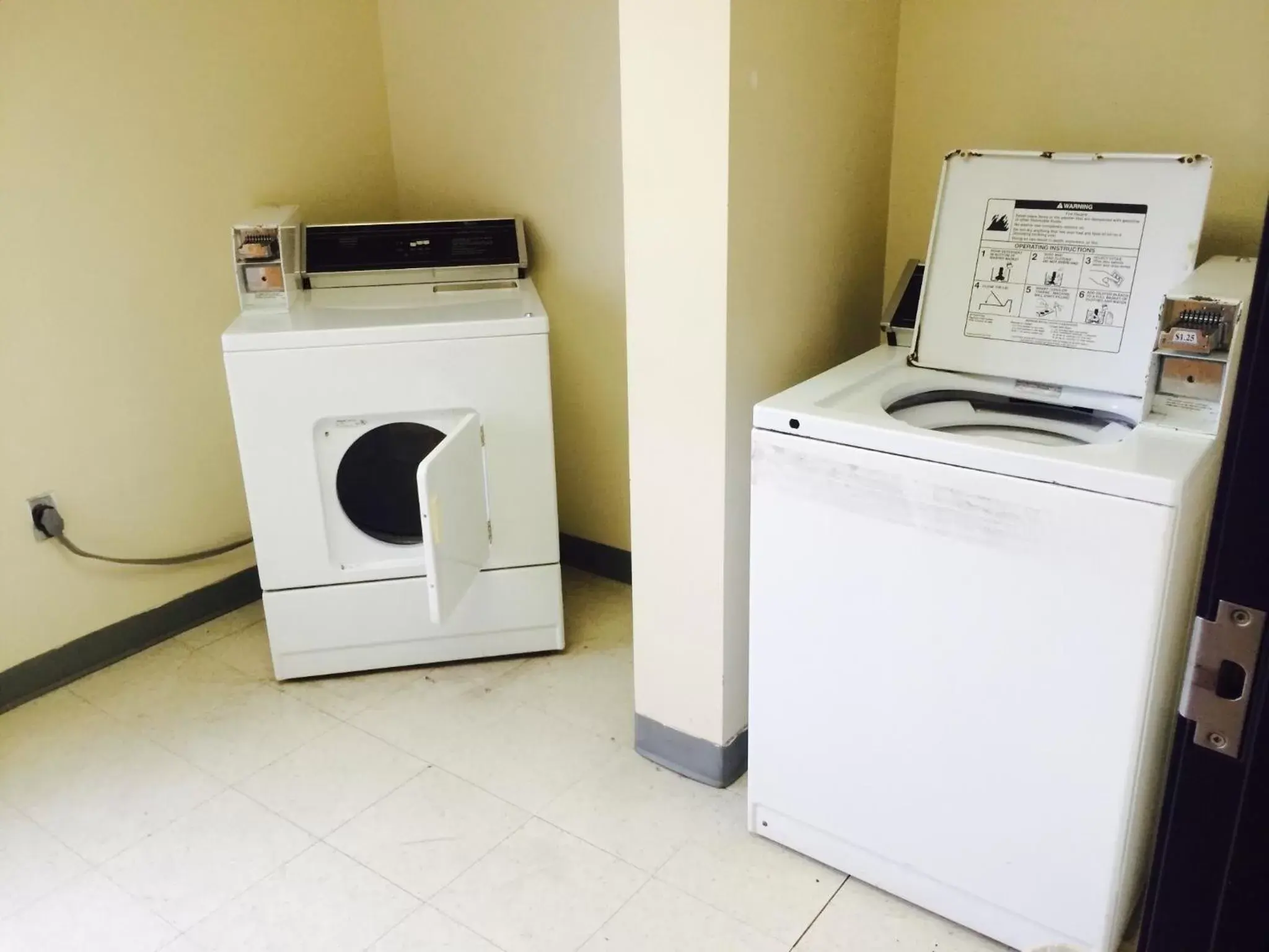 Other, Kitchen/Kitchenette in Regency Inn and Suites