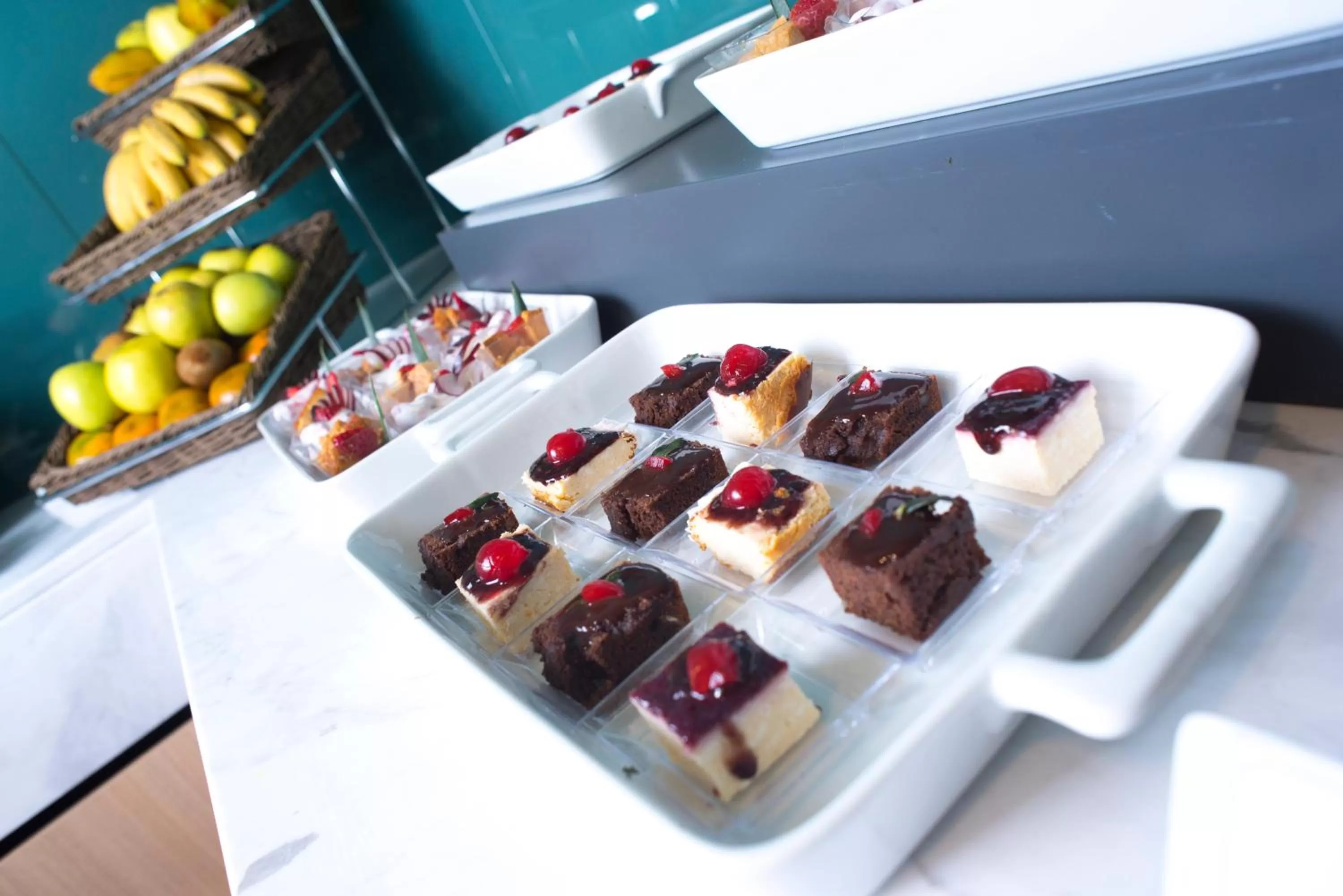 Restaurant/places to eat in Holiday Inn Morelia by IHG