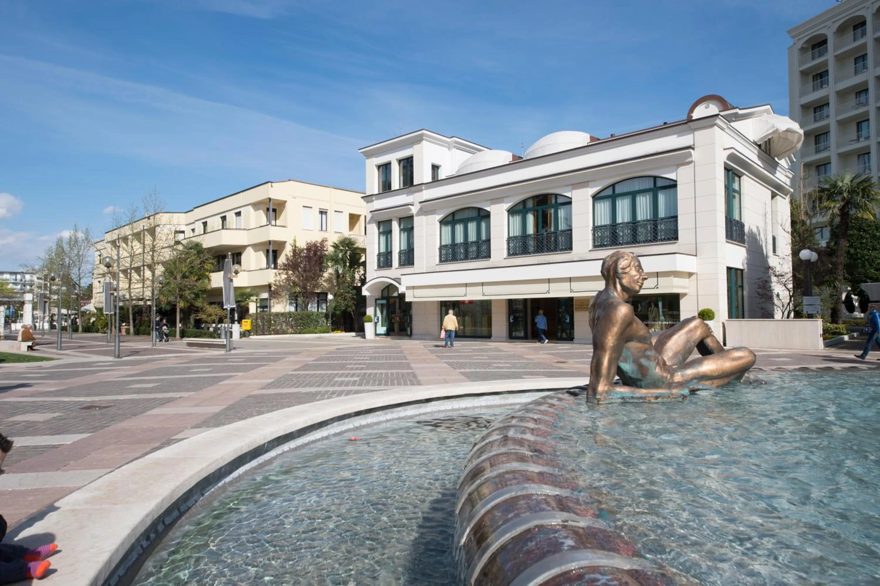 Property building in Hotel Terme Milano