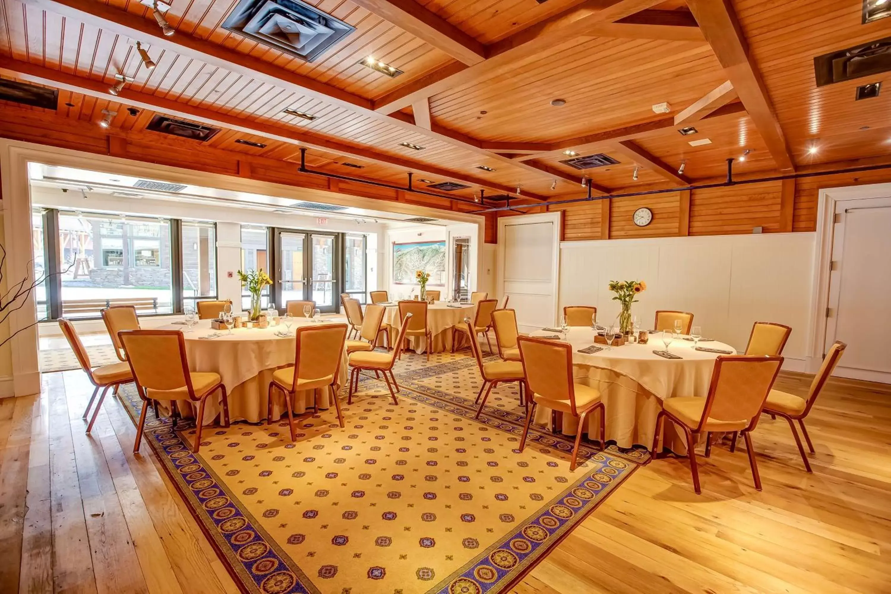 Meeting/conference room, Restaurant/Places to Eat in The Lodge at Spruce Peak, a Destination by Hyatt Residence