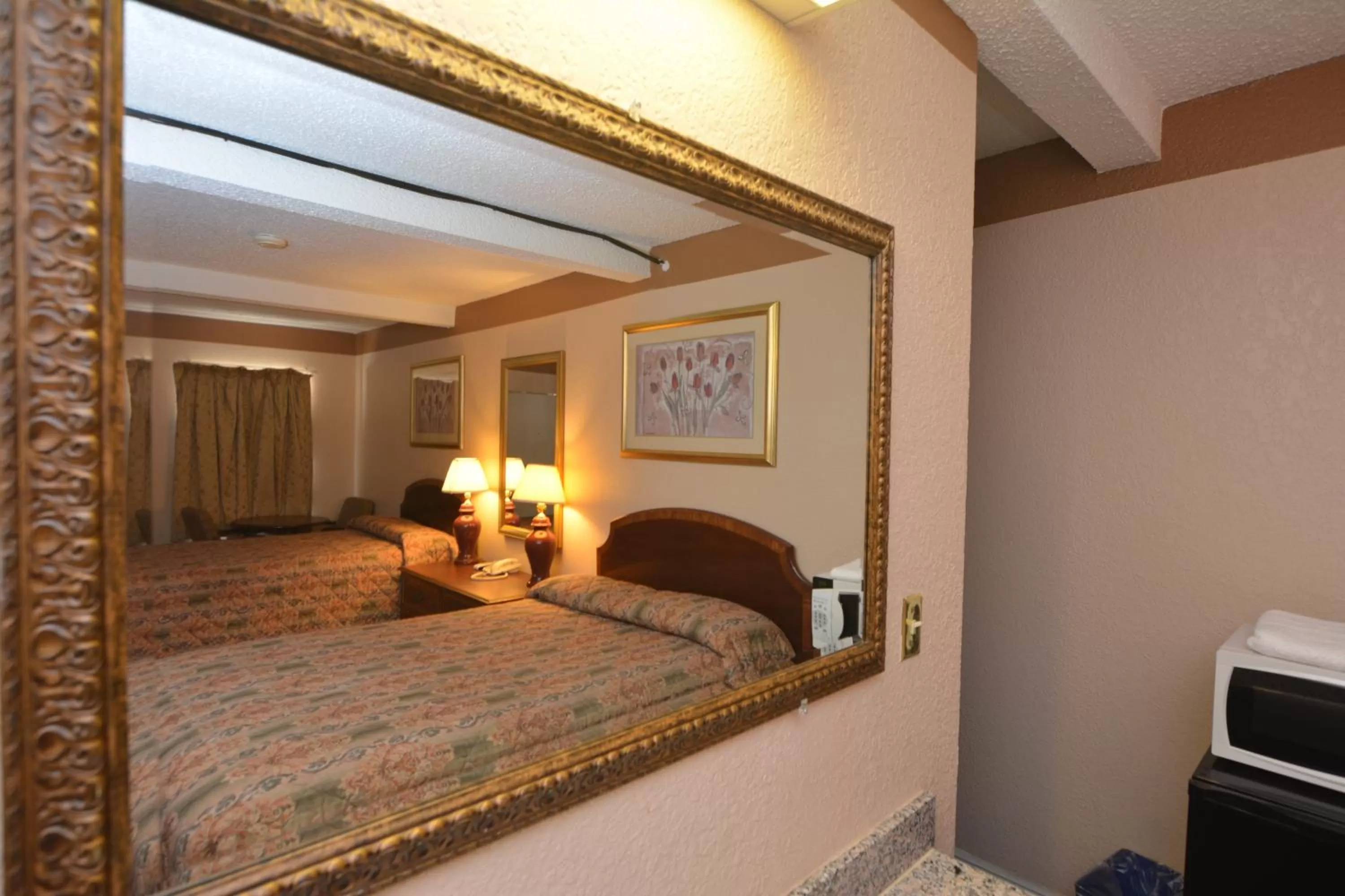 Bedroom, Bed in Newcastle Motel