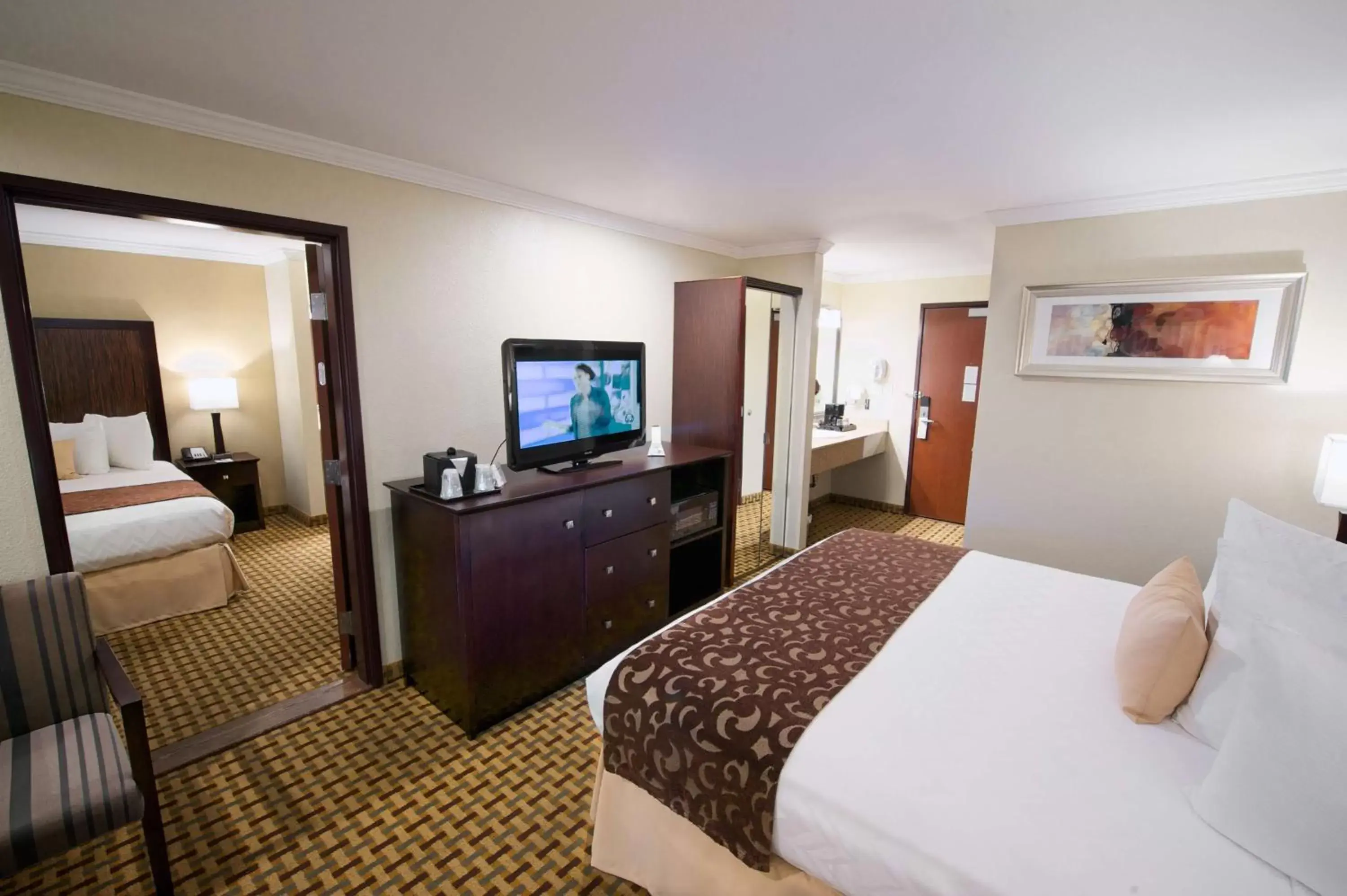 King Suite with Two King Beds in Best Western Plus Orchid Hotel & Suites