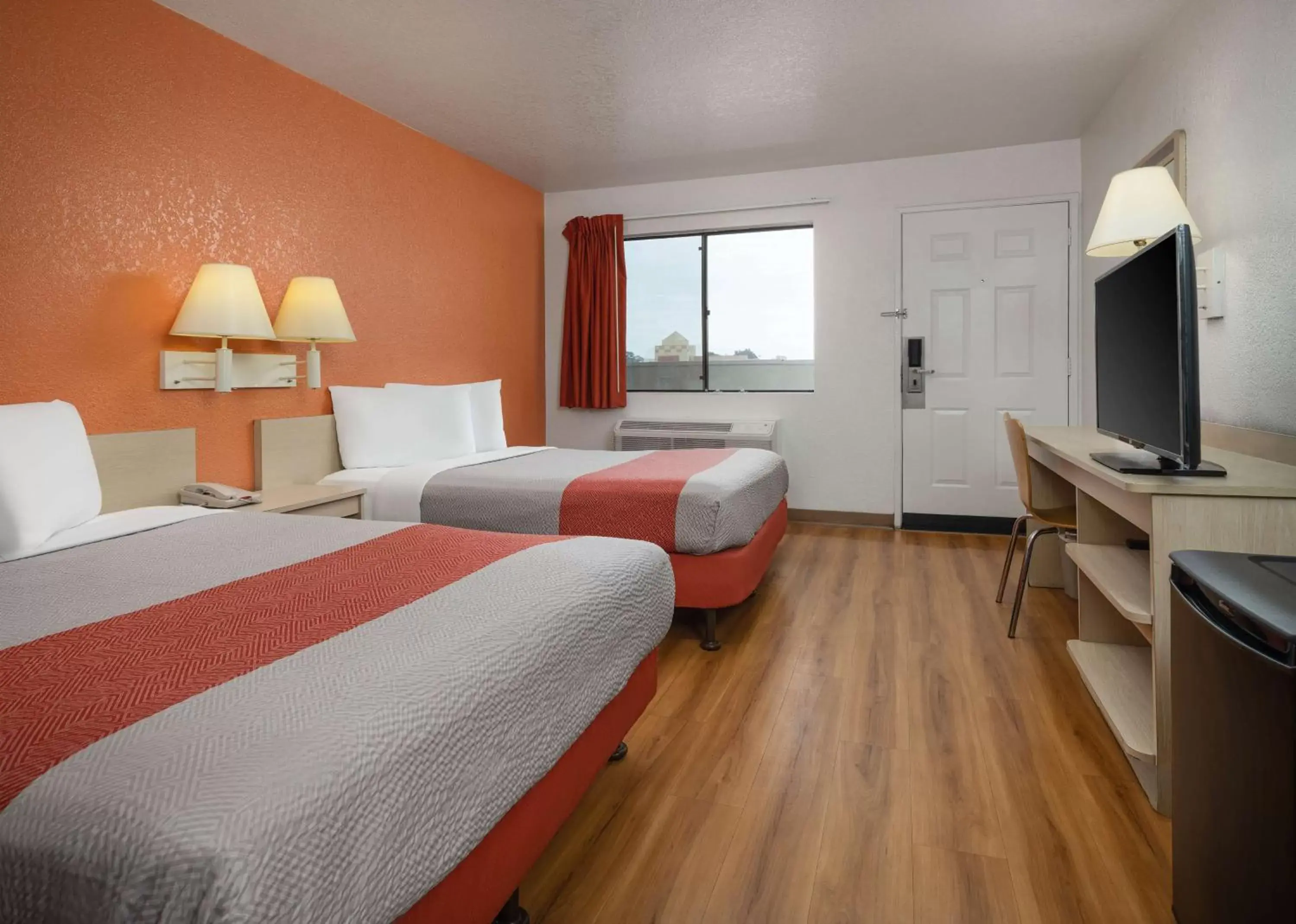 Bedroom in Motel 6-Buena Park, CA - Knotts Berry Farm - Disneyland