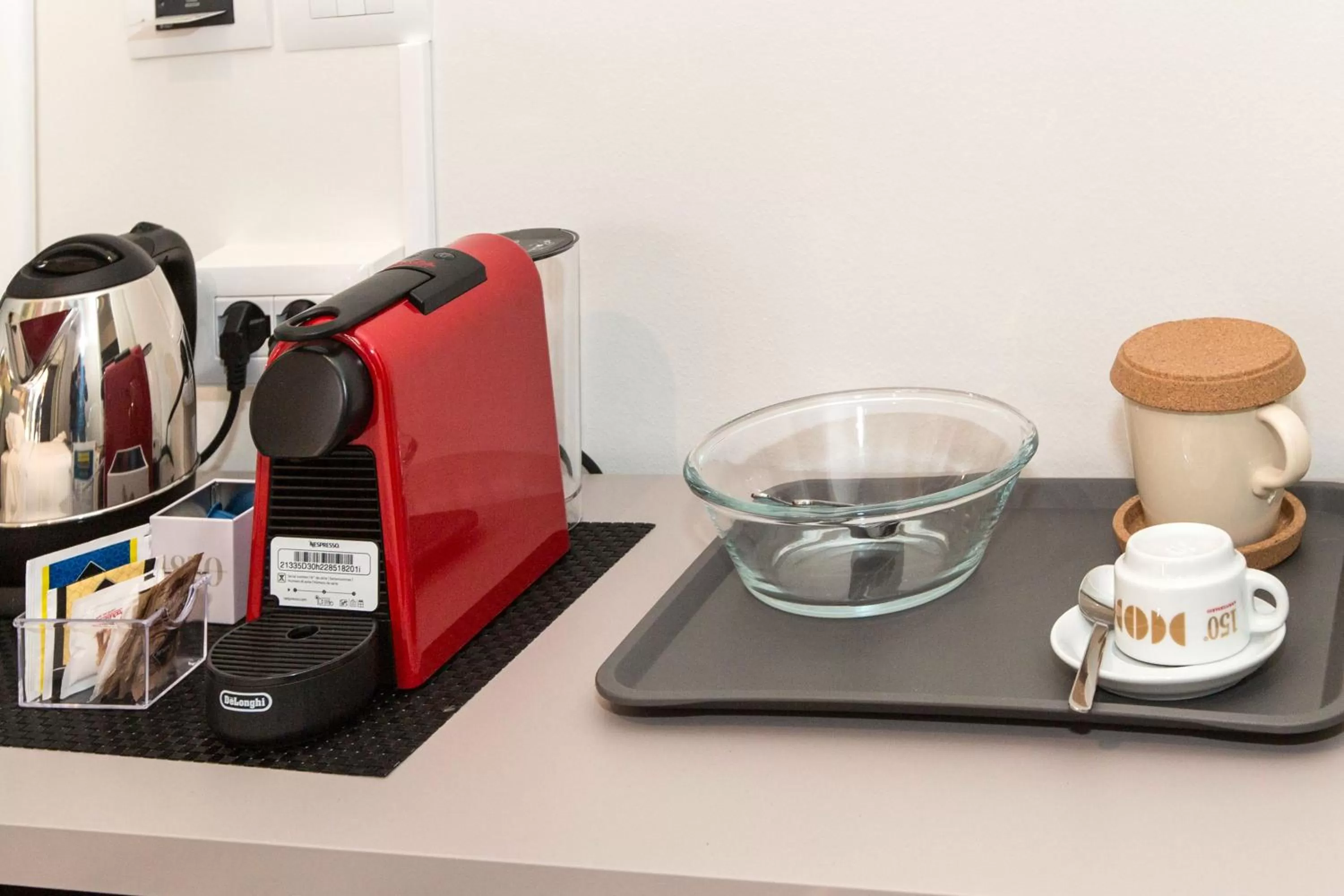 Coffee/tea facilities in Malù Suites