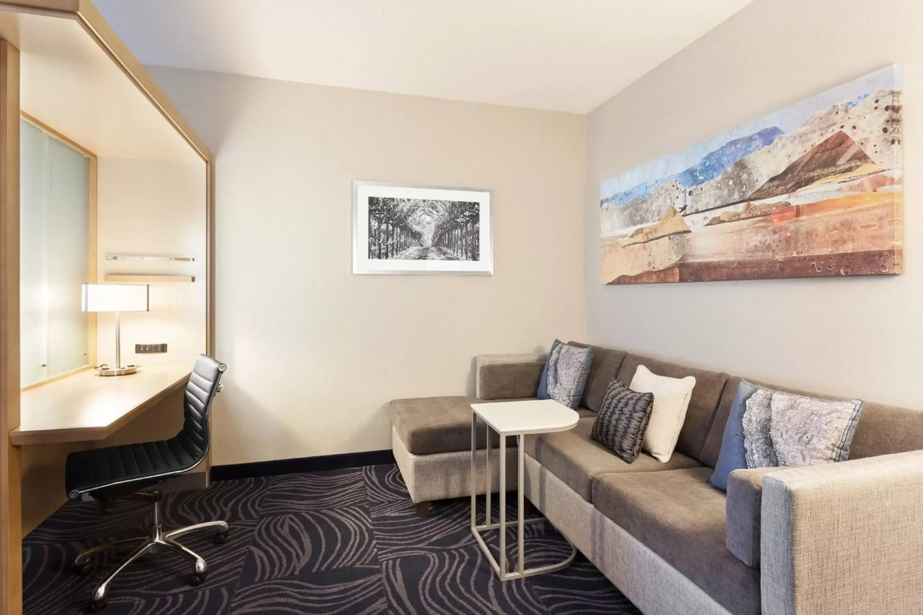 Living room, Seating Area in SpringHill Suites by Marriott Paso Robles Atascadero