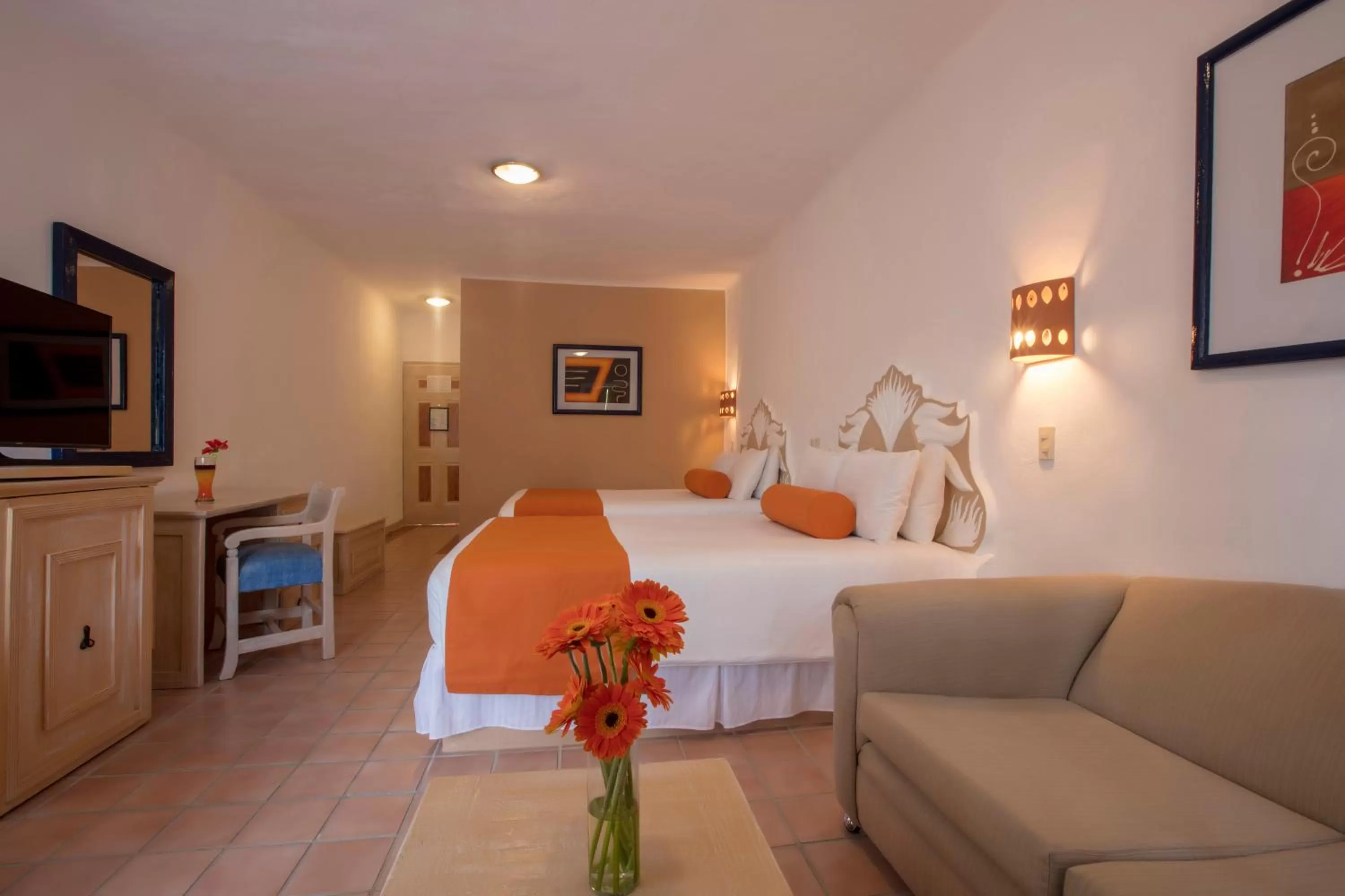 Photo of the whole room, Bed in Flamingo Vallarta Hotel & Marina