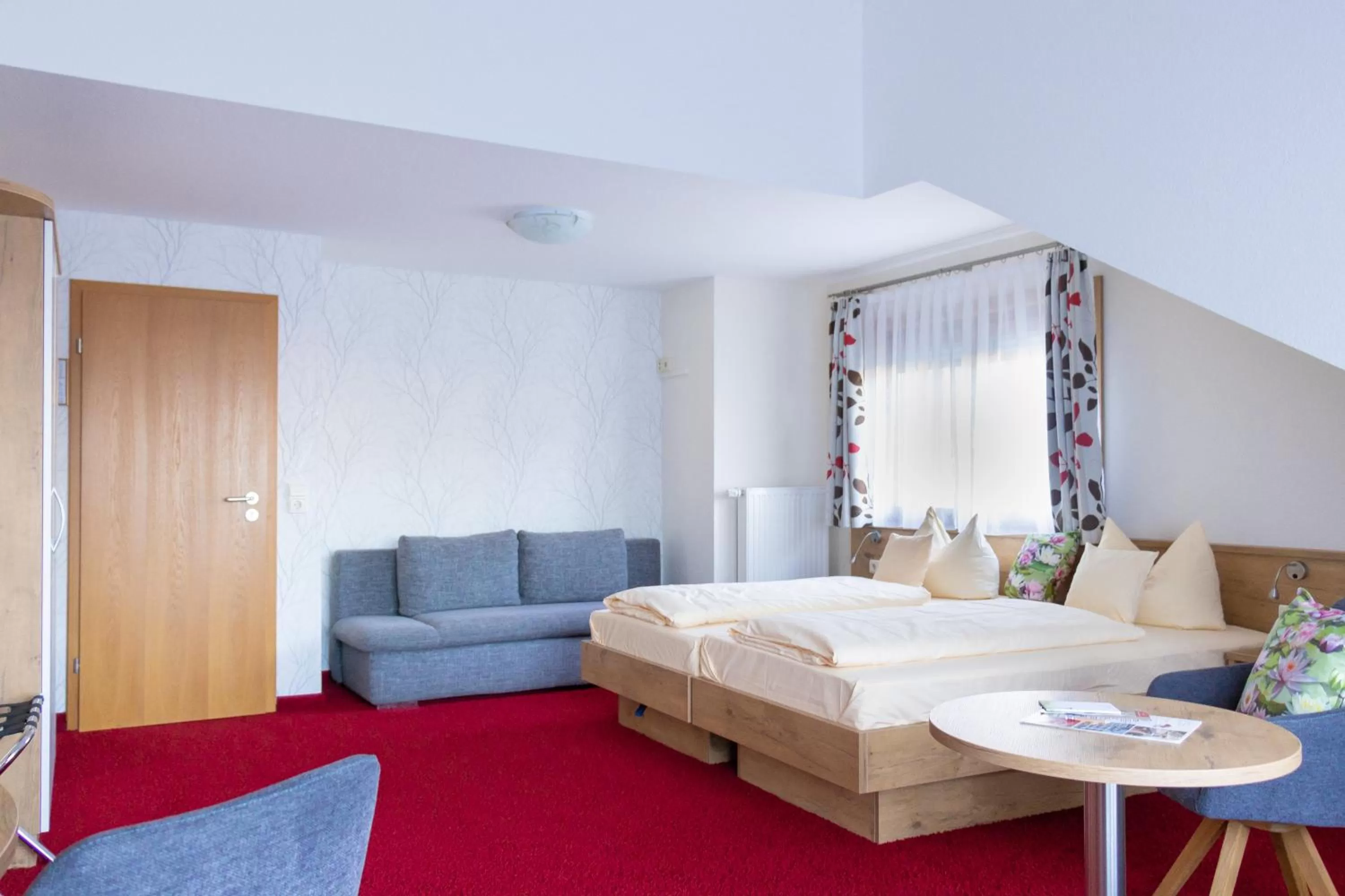 Living room, Bed in DEVA Hotel Renchtalblick