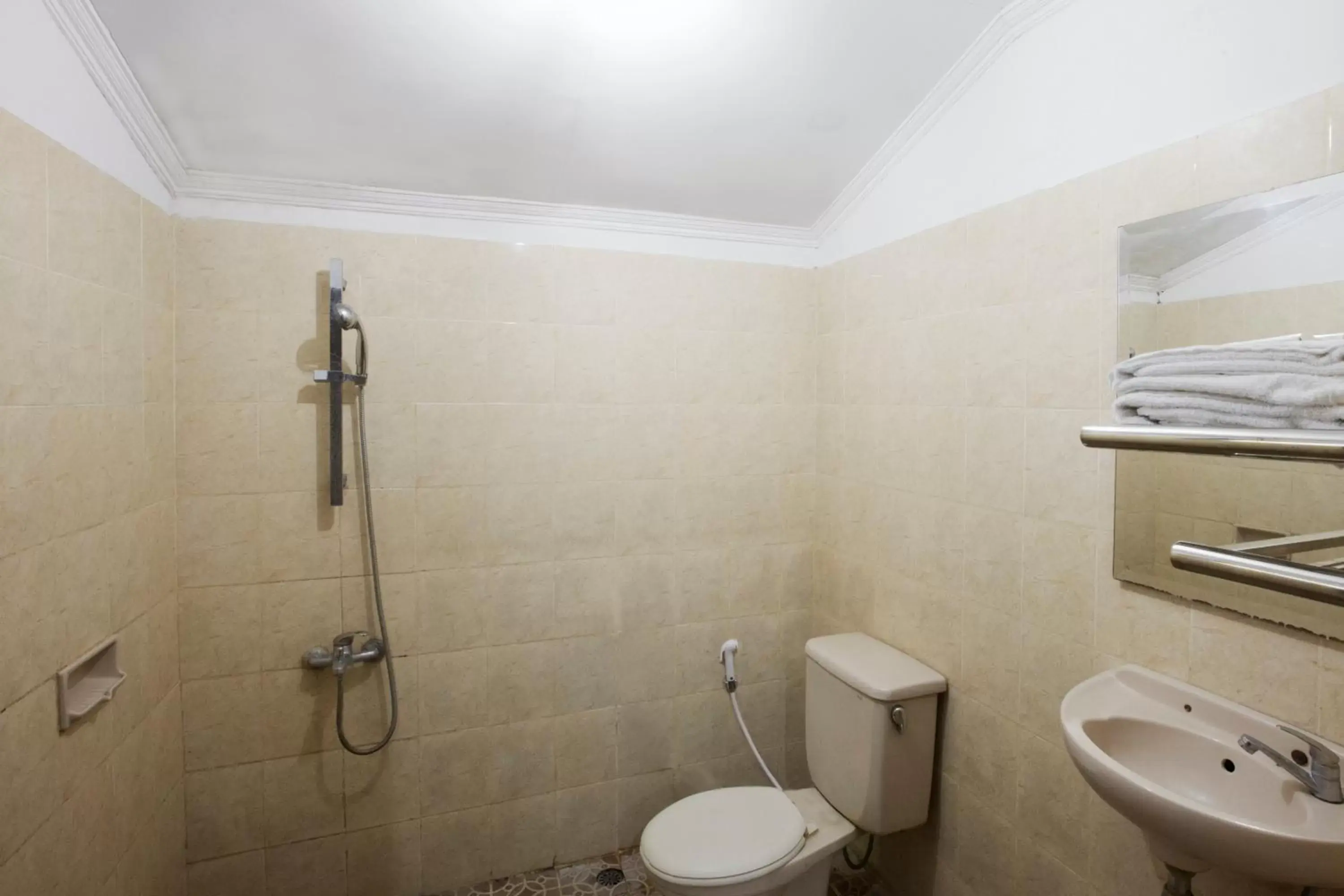 Standard Twin Room in Hotel Galuh Anindita Standard Twin Room in Hotel Galuh Anindita