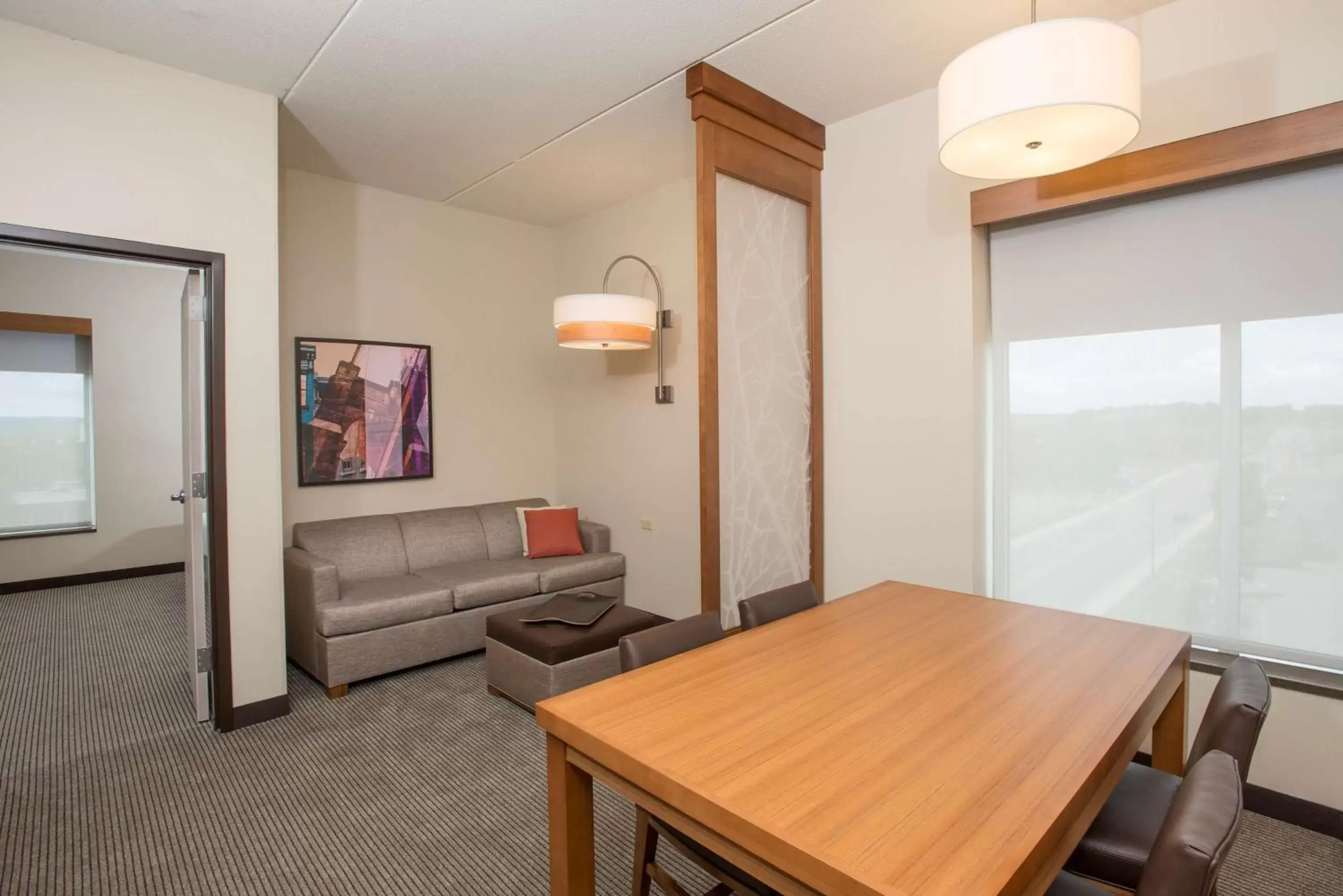 Photo of the whole room, Seating Area in Hyatt Place Cincinnati/Sharonville Convention Center