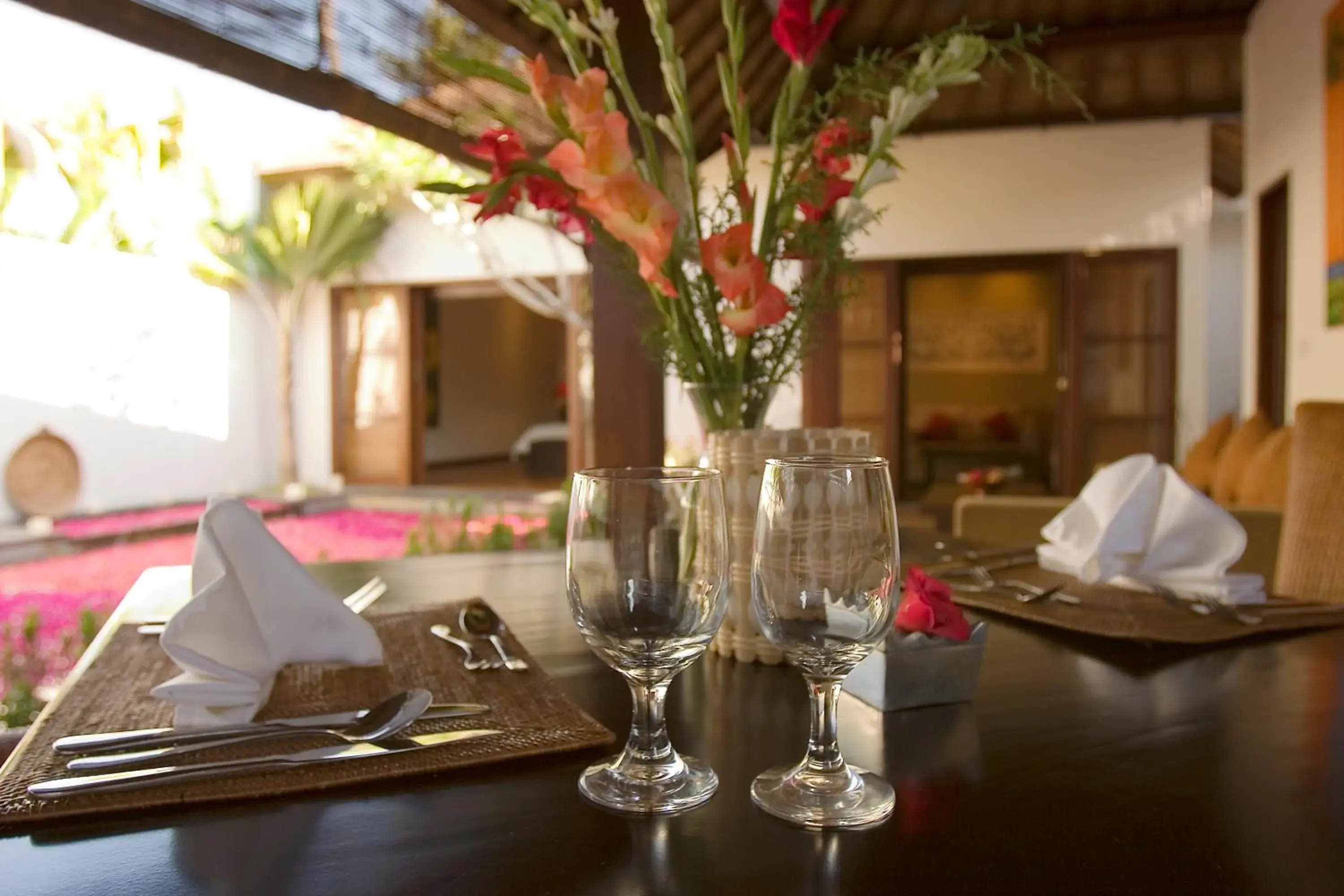 Living room, Restaurant/Places to Eat in Ellora Villas