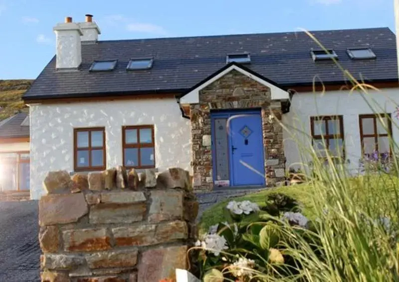 Property Building in Clifden Bay Lodge