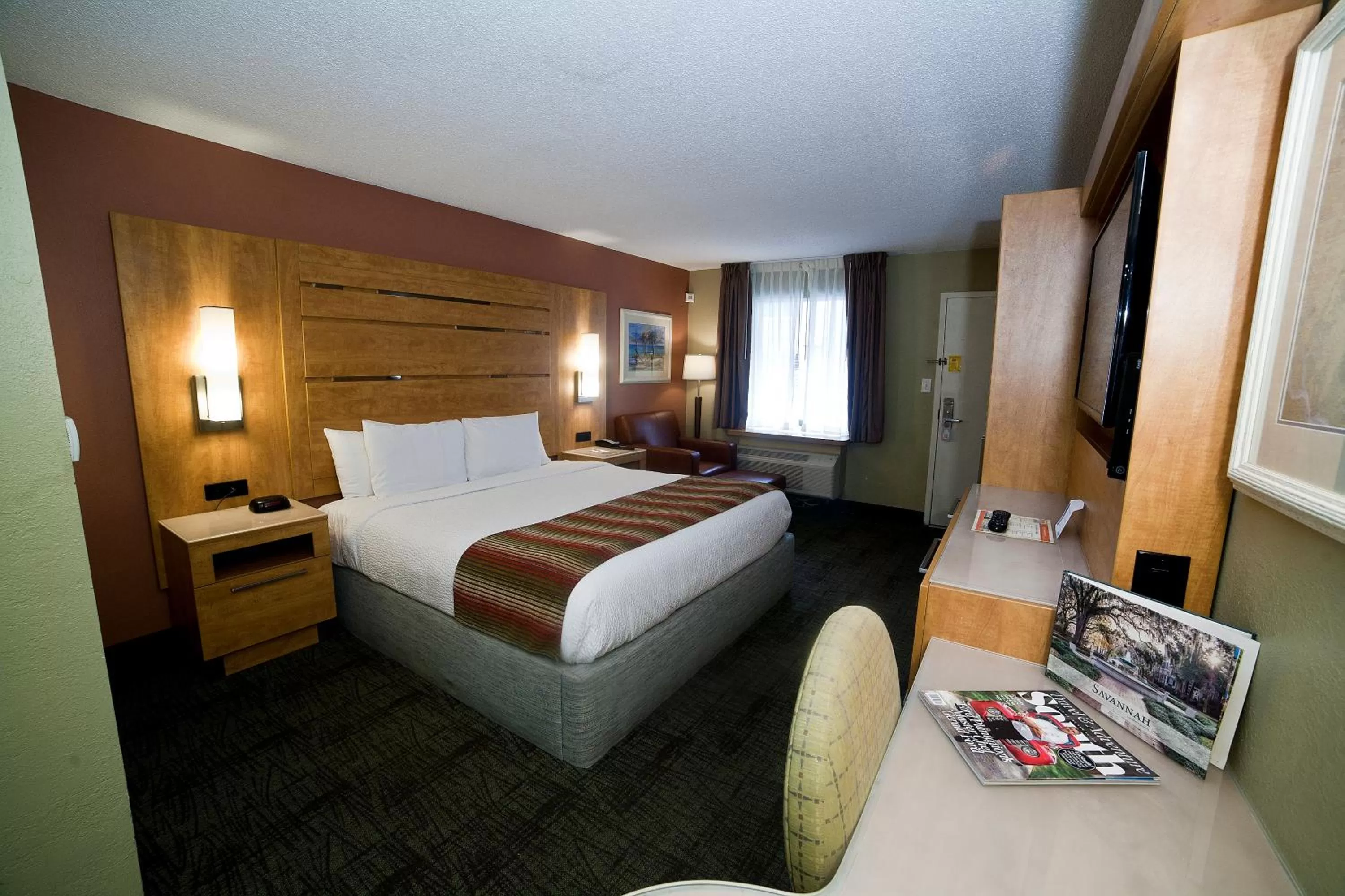 Bedroom, Bed in DeSoto Beach Hotel