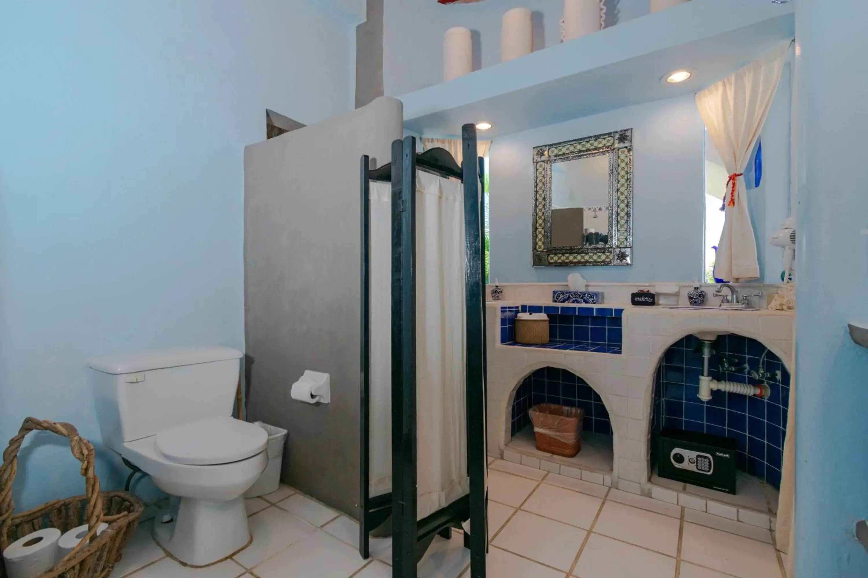 Bathroom in Villas Jardin Del Mar