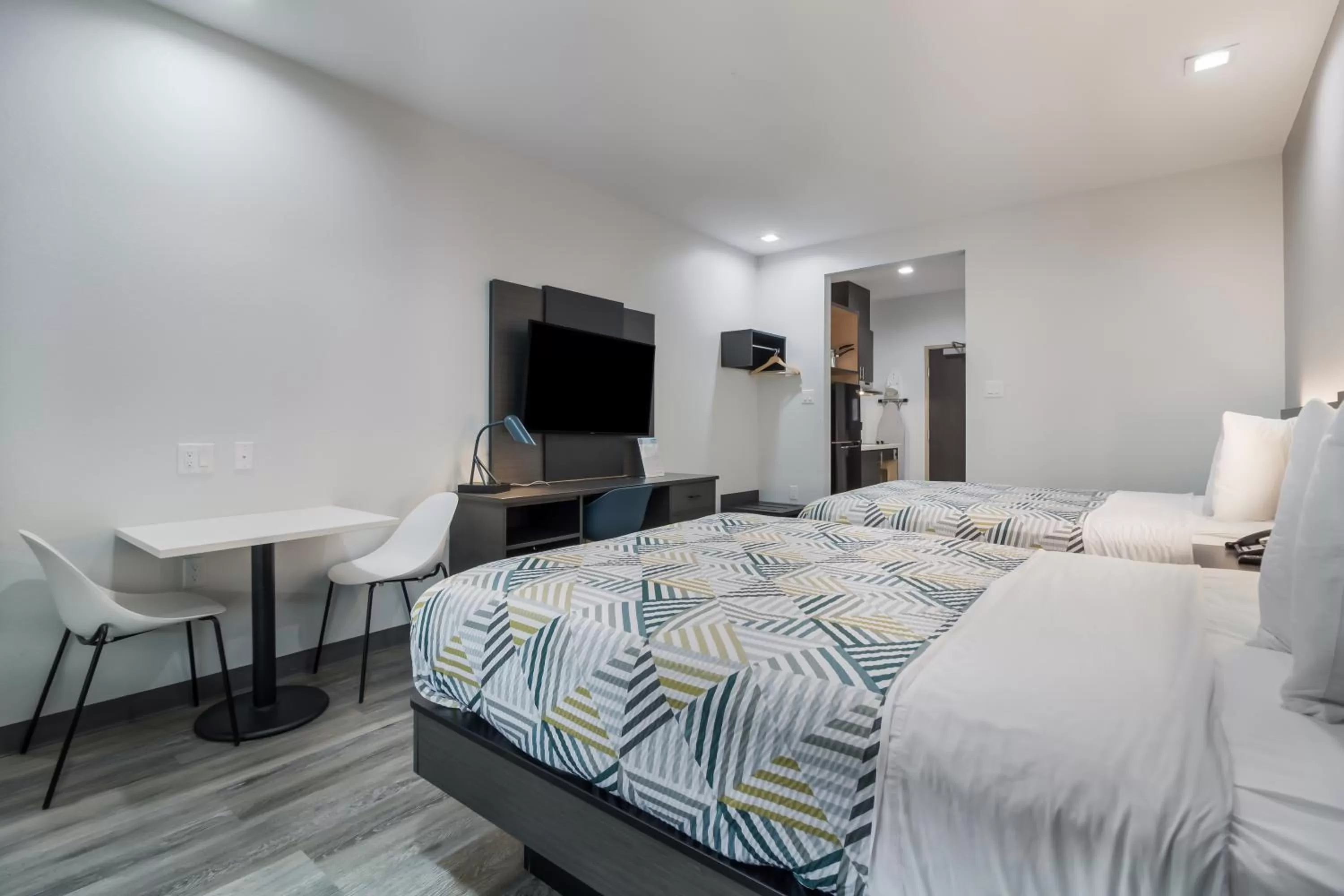 Bedroom, Bed in Studio 6 Katy, Tx