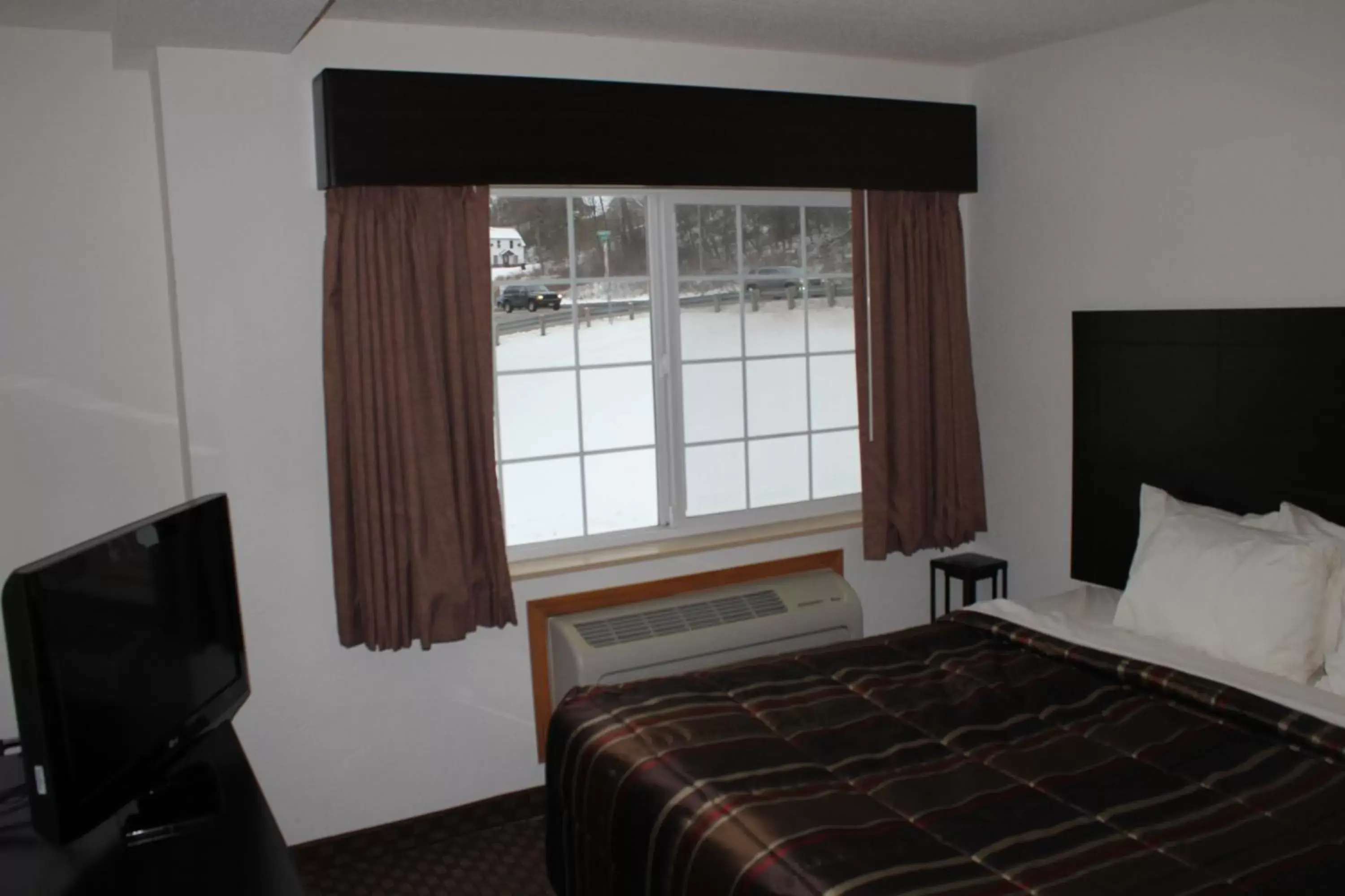 Bedroom, Bed in Nichols Inn of Red Wing