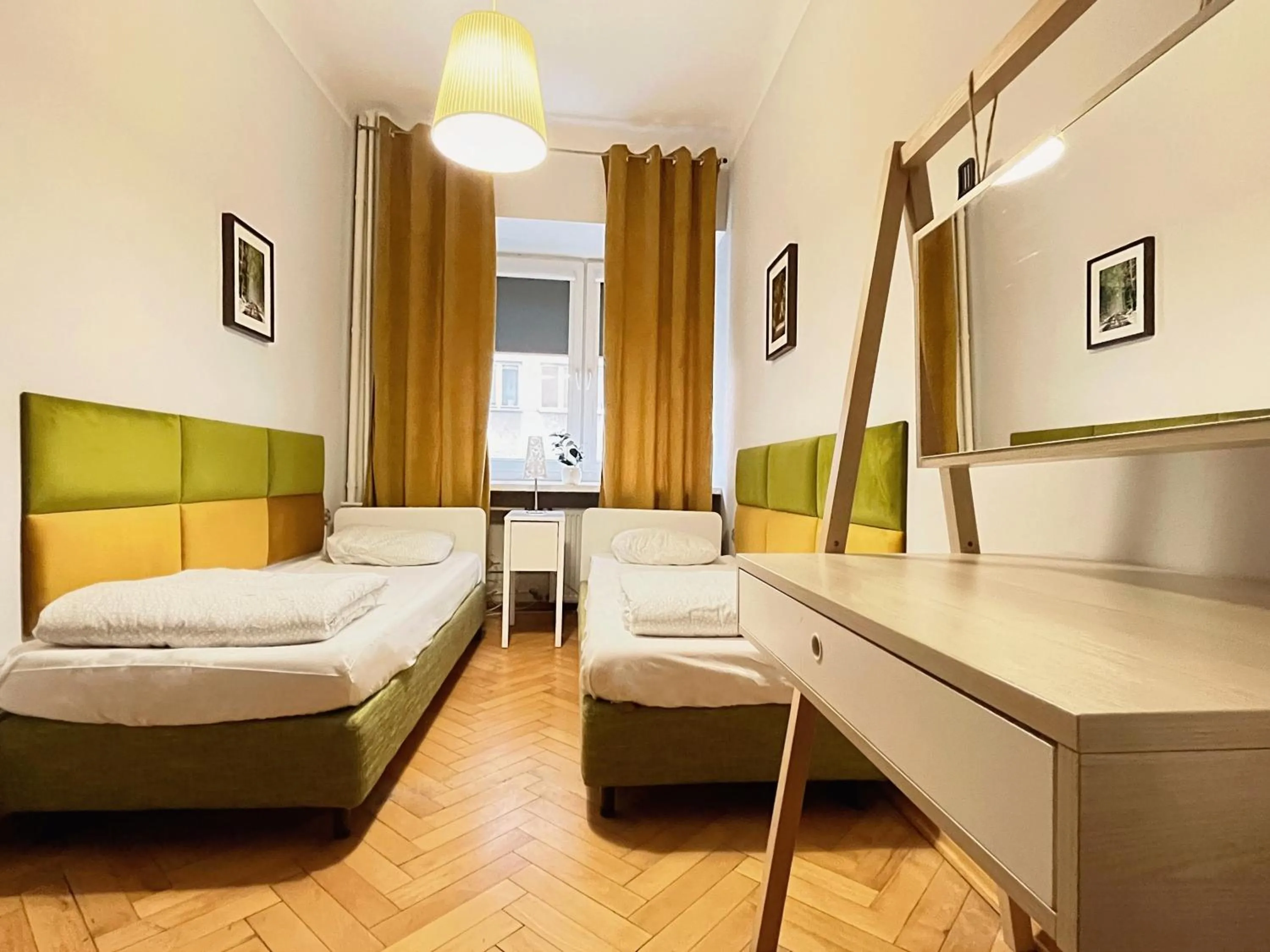 Bed in Hostel Helvetia Rooms Warsaw CITY CENTER and OLD TOWN