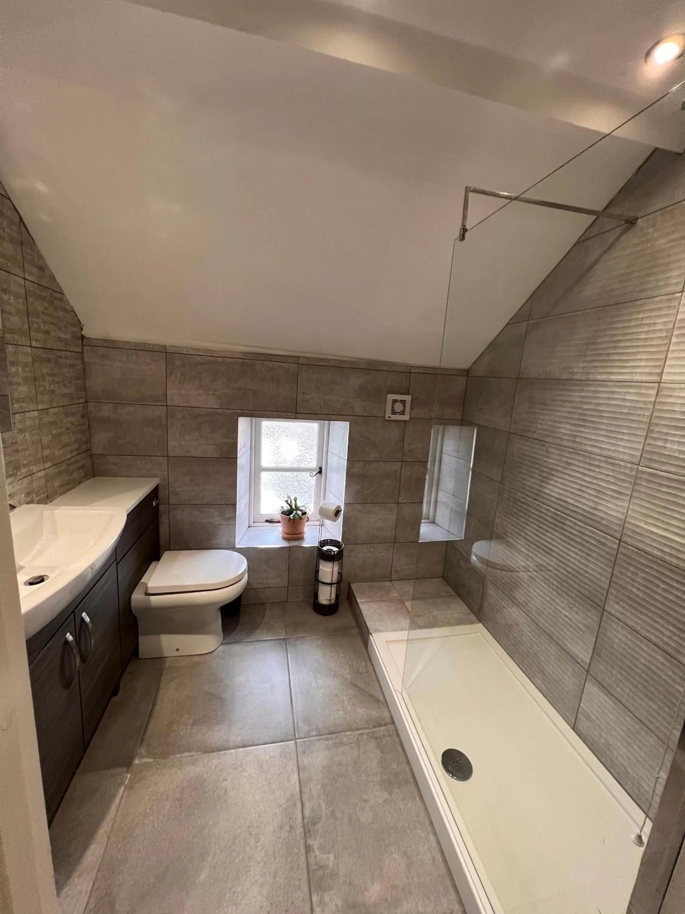 Shower, Bathroom in La Fattoria