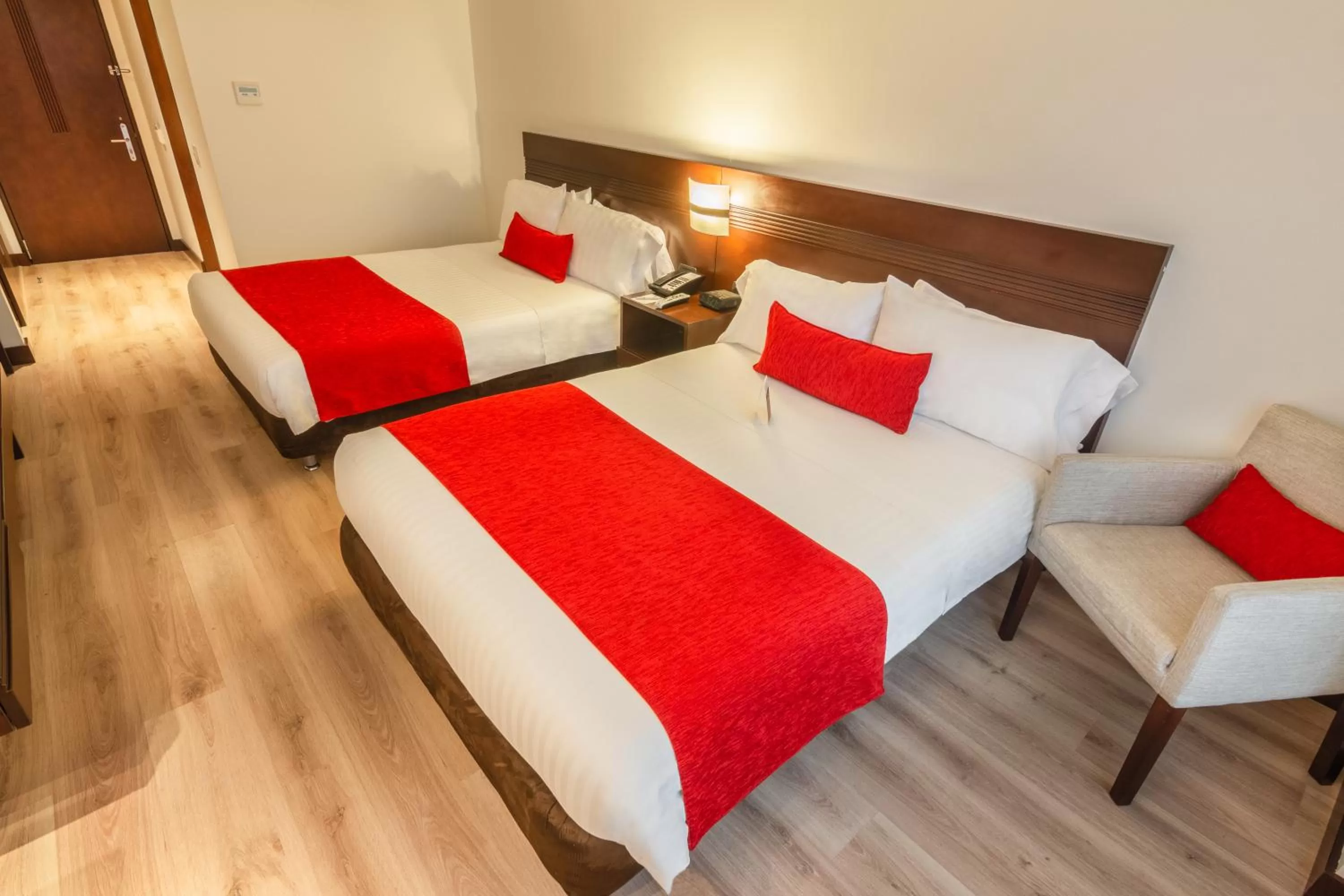 Bed in Best Western Plus 93 Park Hotel