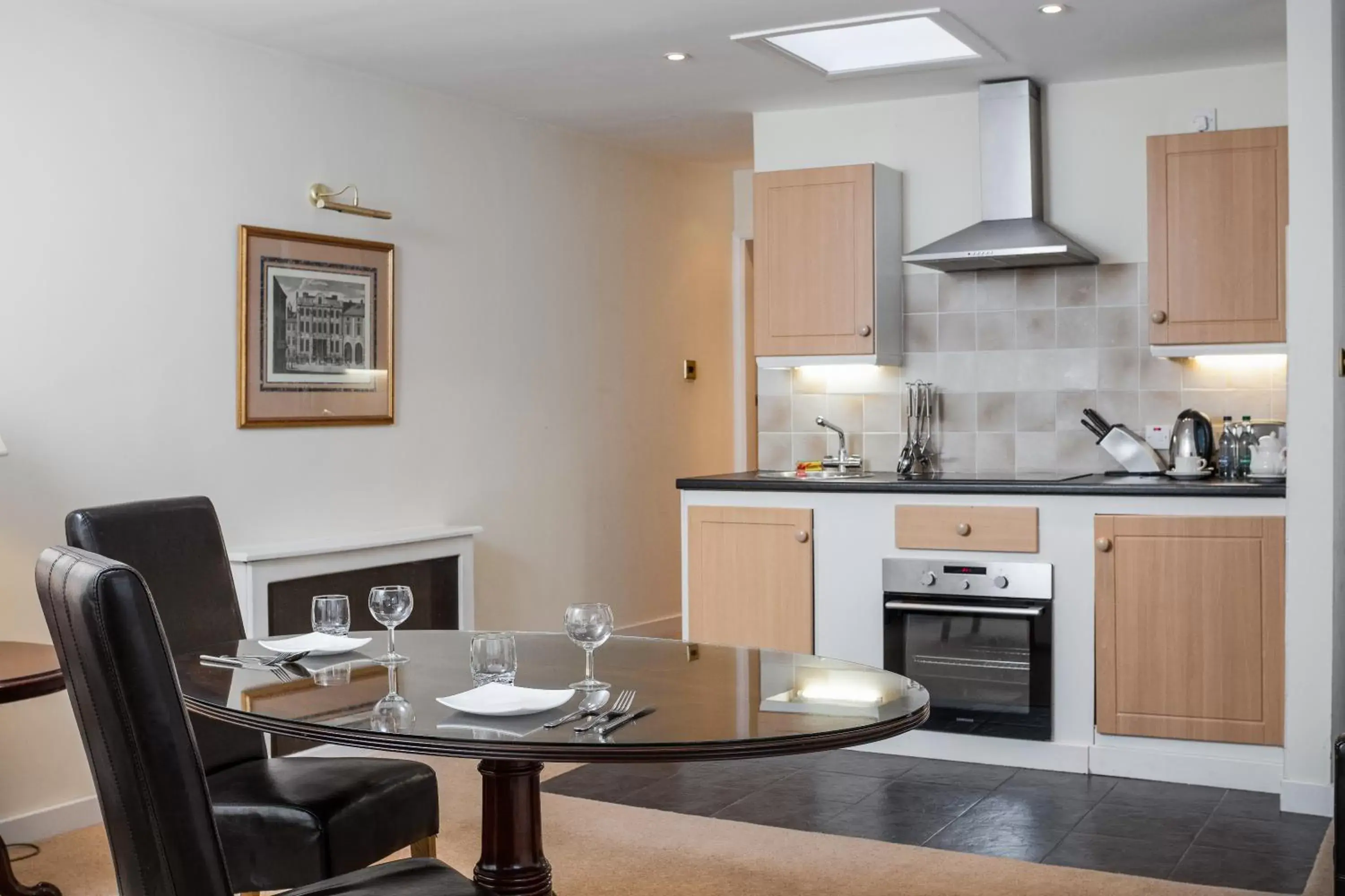 TV and multimedia, Dining Area in The Angel Posting House & Livery