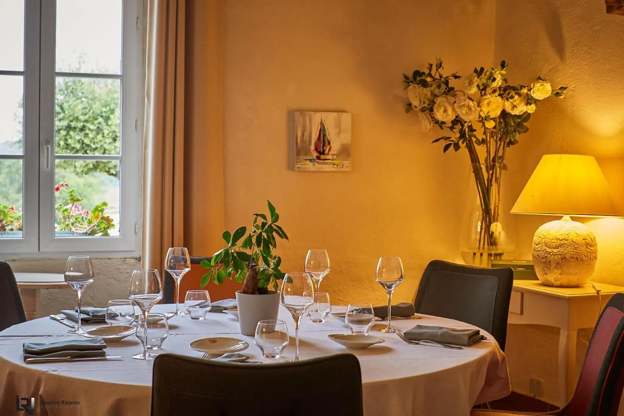 Restaurant/Places to Eat in Le Manoir de Kerbot