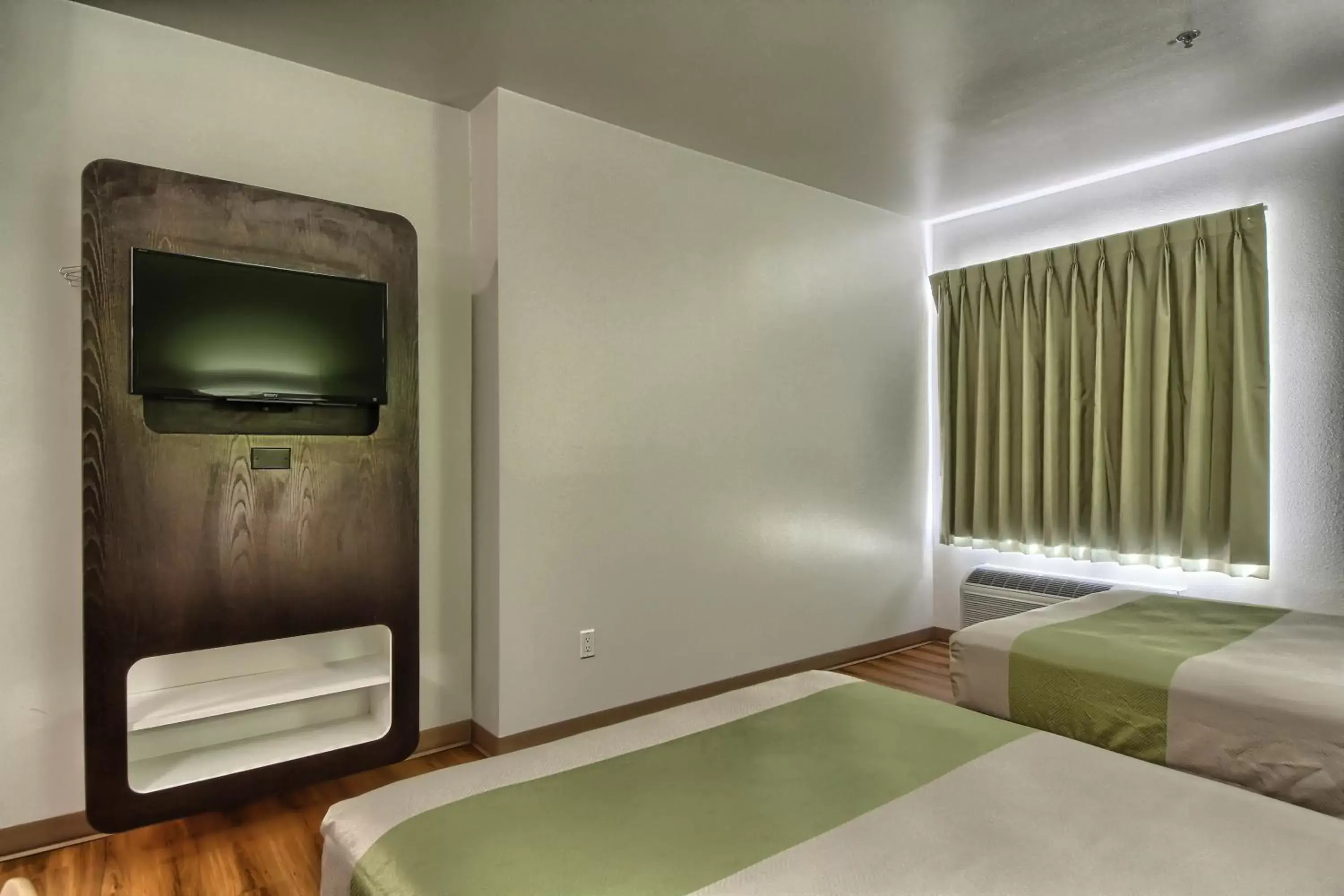 Bedroom, Bed in Motel 6-Weslaco, TX Bedroom, Bed in Motel 6-Weslaco, TX