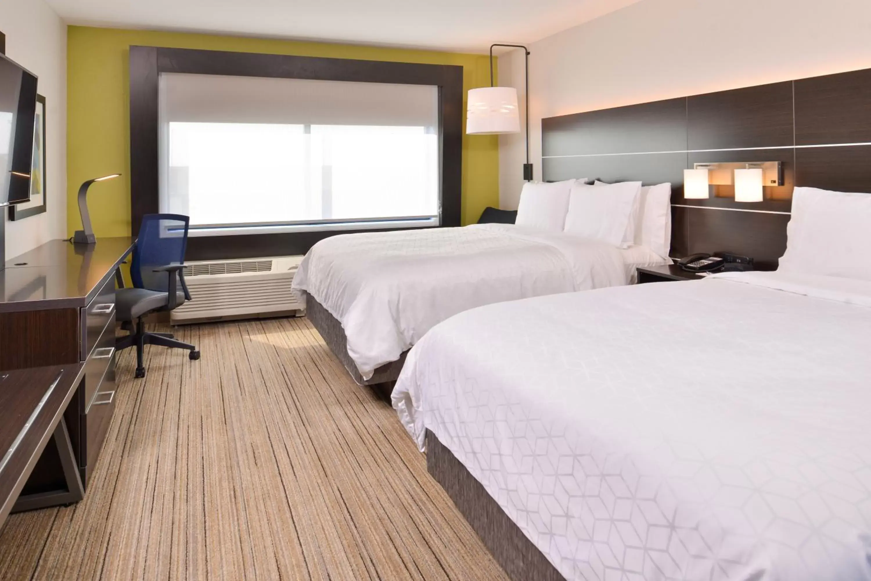 Room with Two Beds - Hearing Accessible - Non-Smoking in Holiday Inn Express & Suites - Olathe West by IHG Room with Two Beds - Hearing Accessible - Non-Smoking in Holiday Inn Express & Suites - Olathe West by IHG