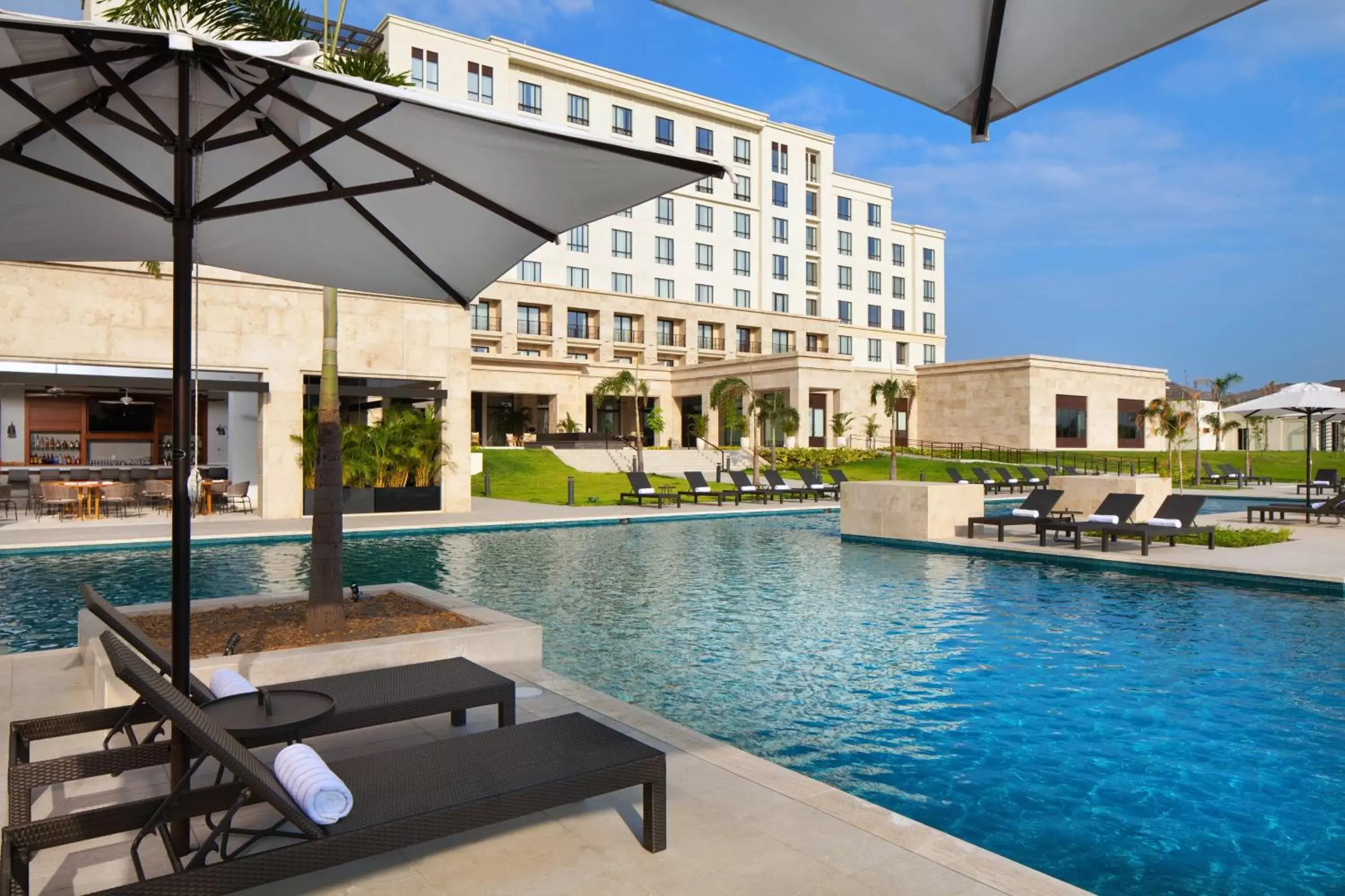 Swimming Pool in The Santa Maria, a Luxury Collection Hotel & Golf Resort, Panama City