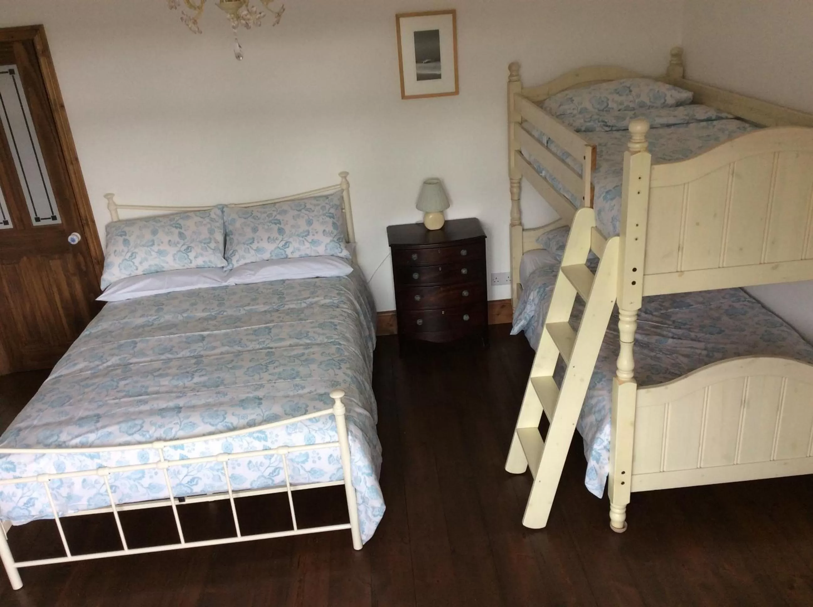 Photo of the whole room, Bed in Treganoon House, Lanlivery