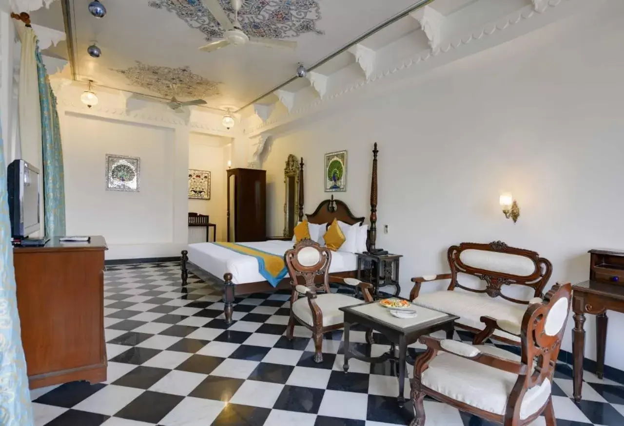 Bedroom in Swaroop Vilas - Lake Facing Boutique Hotel