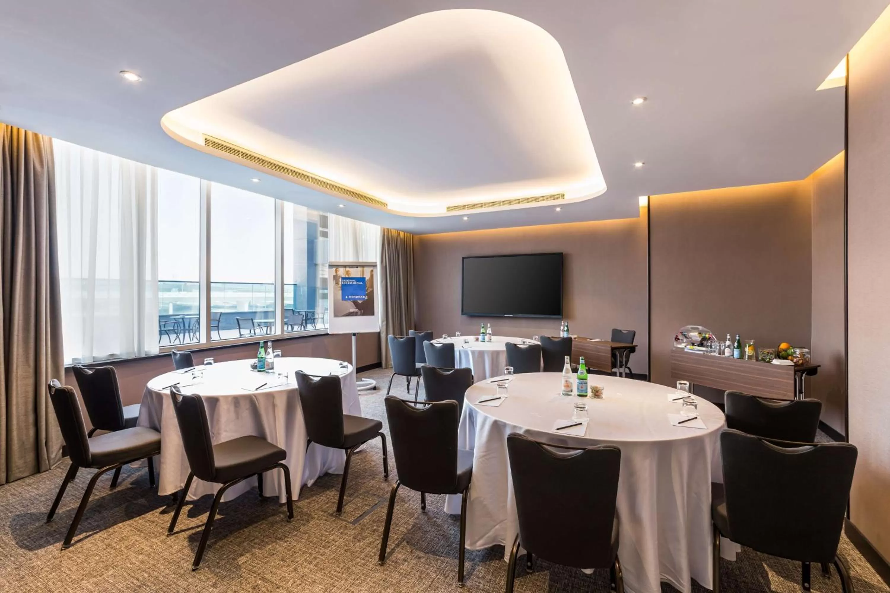 Business facilities in Radisson Blu Hotel, Dubai Canal View