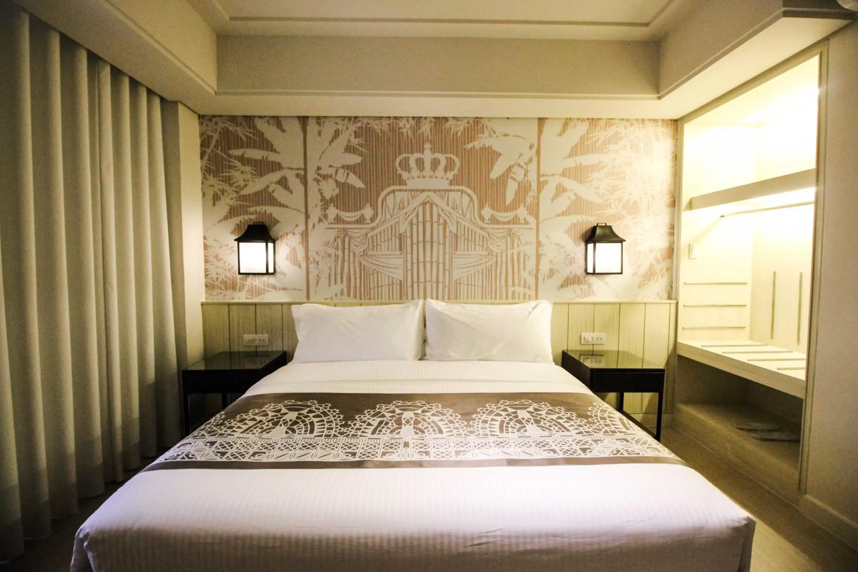 Bedroom, Bed in Mella Hotel