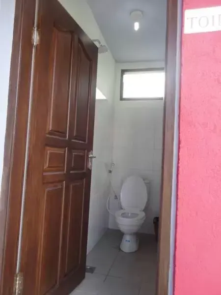 Bathroom in Jazz Senggigi Hotel