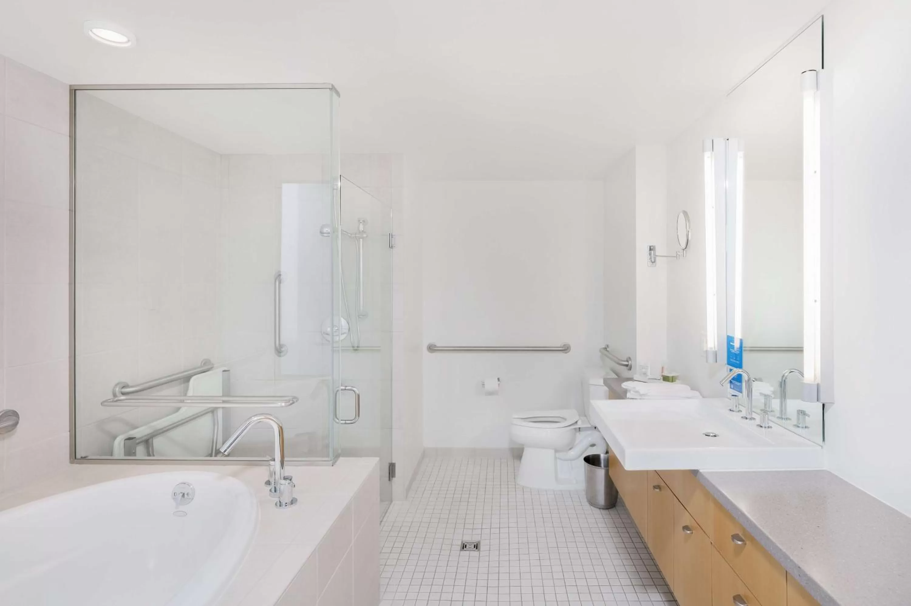 Bathroom in Hotelvetro Iowa City, Tapestry Collection By Hilton