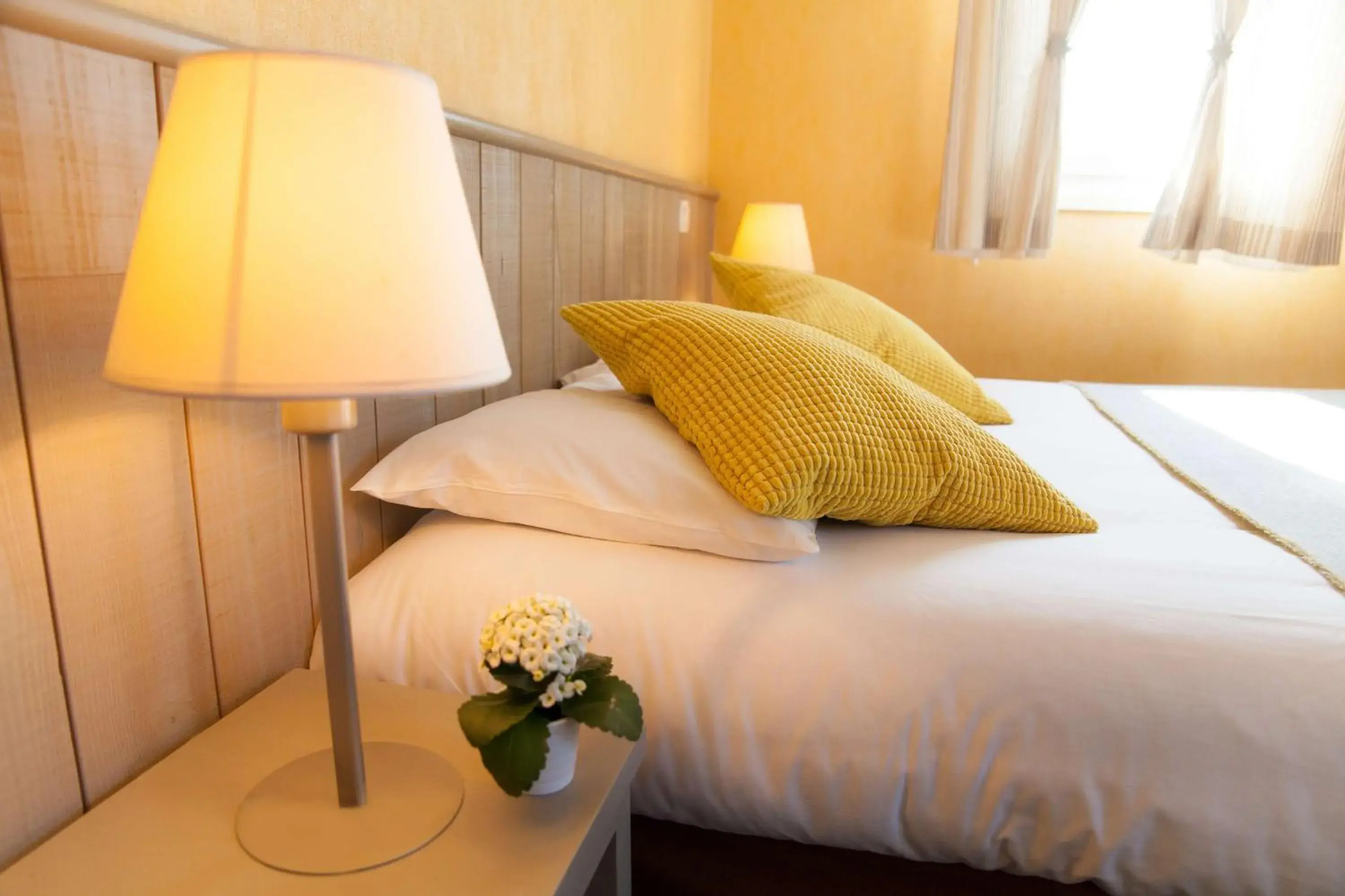 Bedroom, Bed in BRIT HOTEL Lannion Perros