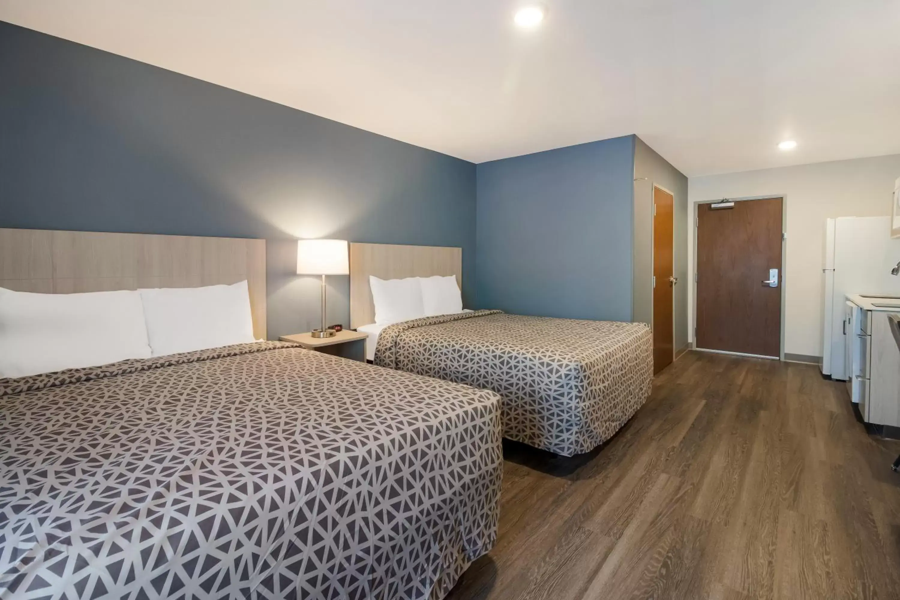 Photo of the whole room, Bed in WoodSpring Suites Hermitage - Nashville Airport
